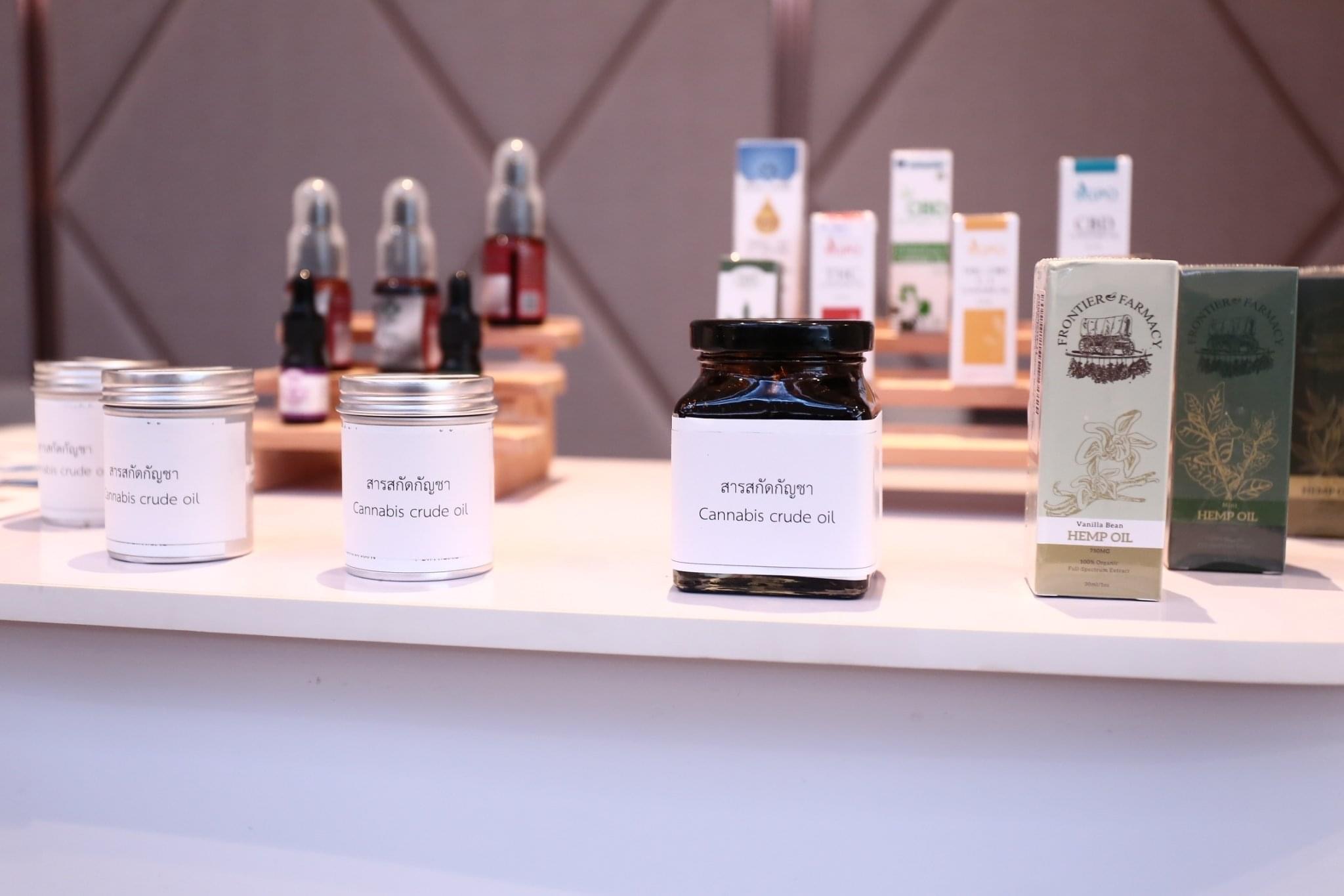 กรมวิทย์ฯเตรียมแจก ”Test Kann” ตรวจกัญชา 15,000 ชุดฟรี พร้อมย้ำผลตรวจยังไม่สามารถอ้างอิงทางคดีได้ 6 BEB34CEE CF53 47CE 8CBD F999AD40CE70