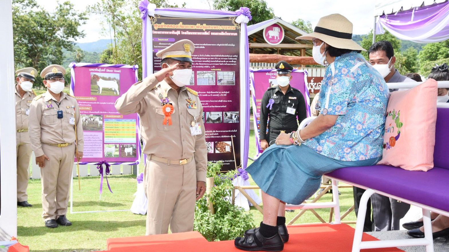 กรมปศุสัตว์น้อมเกล้าฯถวายแพะพันธุ์บอร์ สมเด็จพระกนิษฐาธิราชเจ้าฯ ในโครงการทหารพันธุ์ดี จ.นครนายก 1 22F6C62A A7C3 40E1 AD76 B28076C5AF47