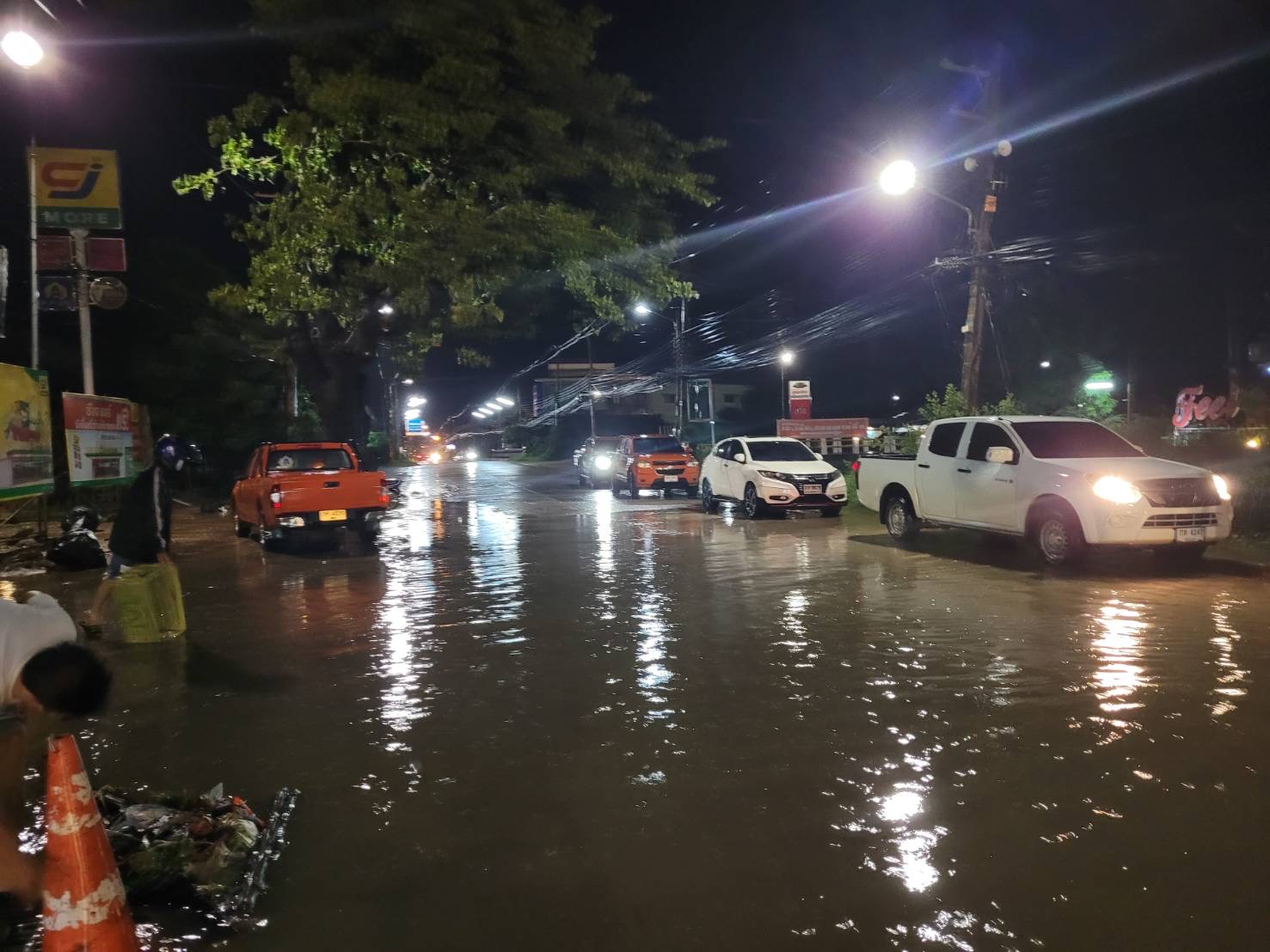 ชลประทานแจงน้ำท่วมตัวเมืองชัยภูมิ เกิดจากฝนตกหนัก ไม่เกี่ยวเขื่อนลำปะทาวระบายน้ำ 3 9AAFDDF7 6E95 41BE B502 577E3D613605