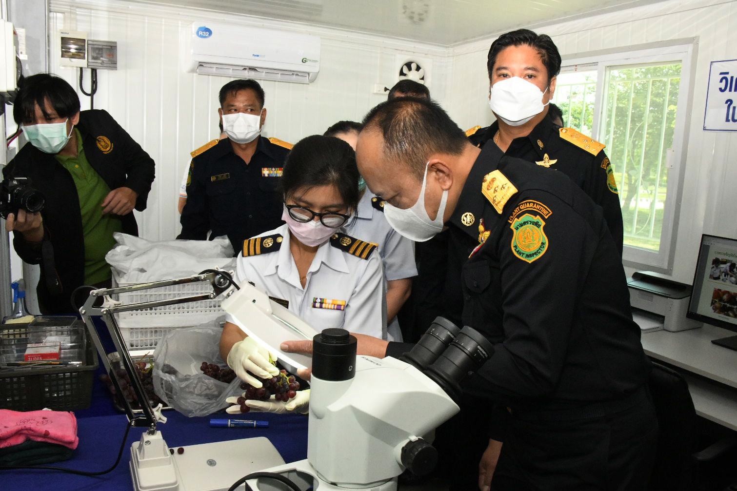 ปลัดเกษตรฯติดตามสถานการณ์ส่งออกผลไม้สดไปจีน มั่นใจรักษาตลาด”แสนล้าน”ต่อเนื่อง 2 38EAE3D2 50B4 47F6 8B67 8D6100FF8BE3