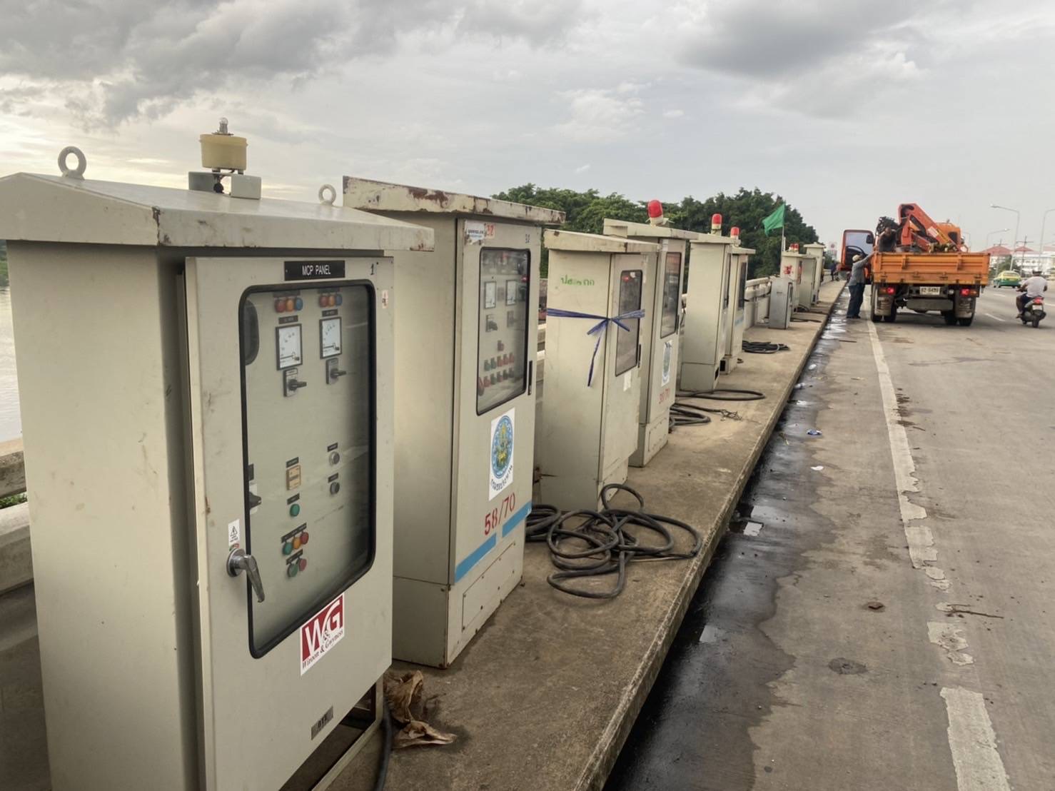 ชลประทานเดินหน้าสูบน้ำท่วมขังนาข้าวทุ่งโพธิ์พระยา เร่งระบายน้ำแม่น้ำท่าจีนออกสู่ทะเลให้เร็วที่สุด 4 8771524C ABE7 4E36 ACA8 EE3FE790D689