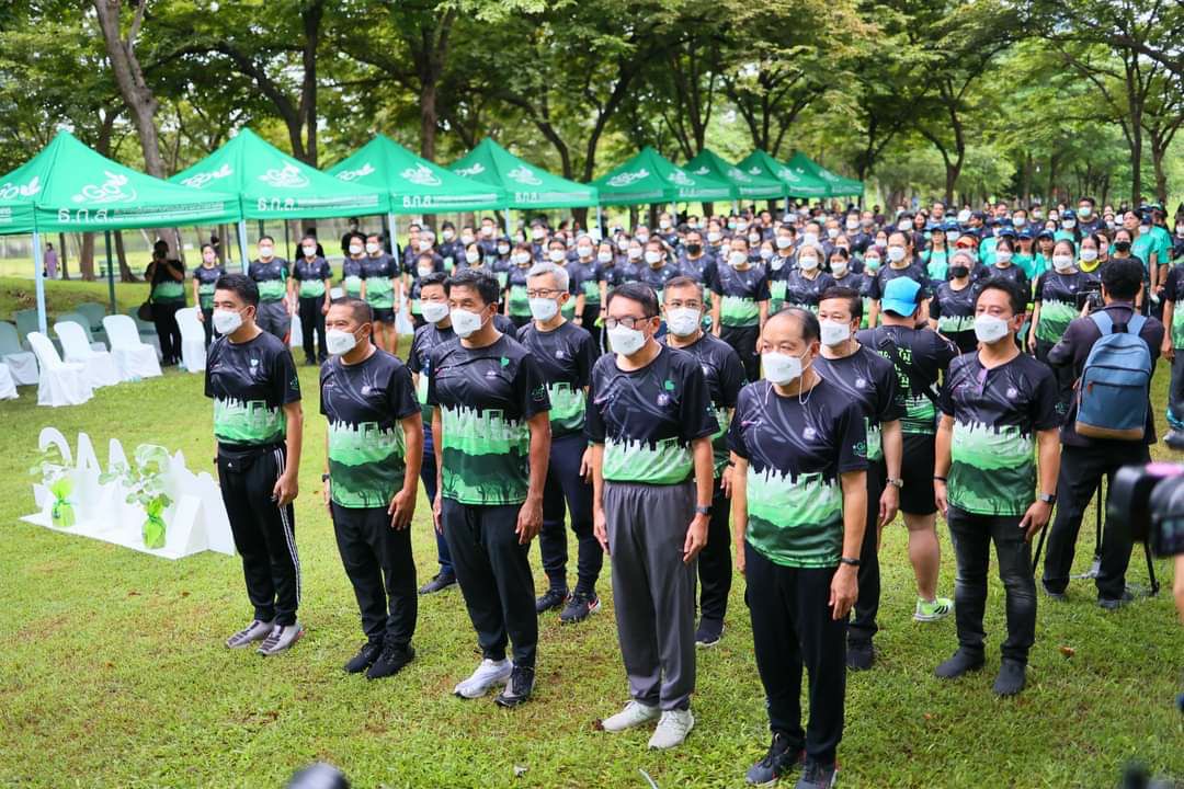 ธ.ก.ส.ส่งมอบต้นไม้ 3,090 ต้น เฉลิมพระเกียรติฯสานฝันสร้างกรุงเทพฯสีเขียว 6 DBCC1B6A 6A7F 49F5 B63D 8EF0DC64082B