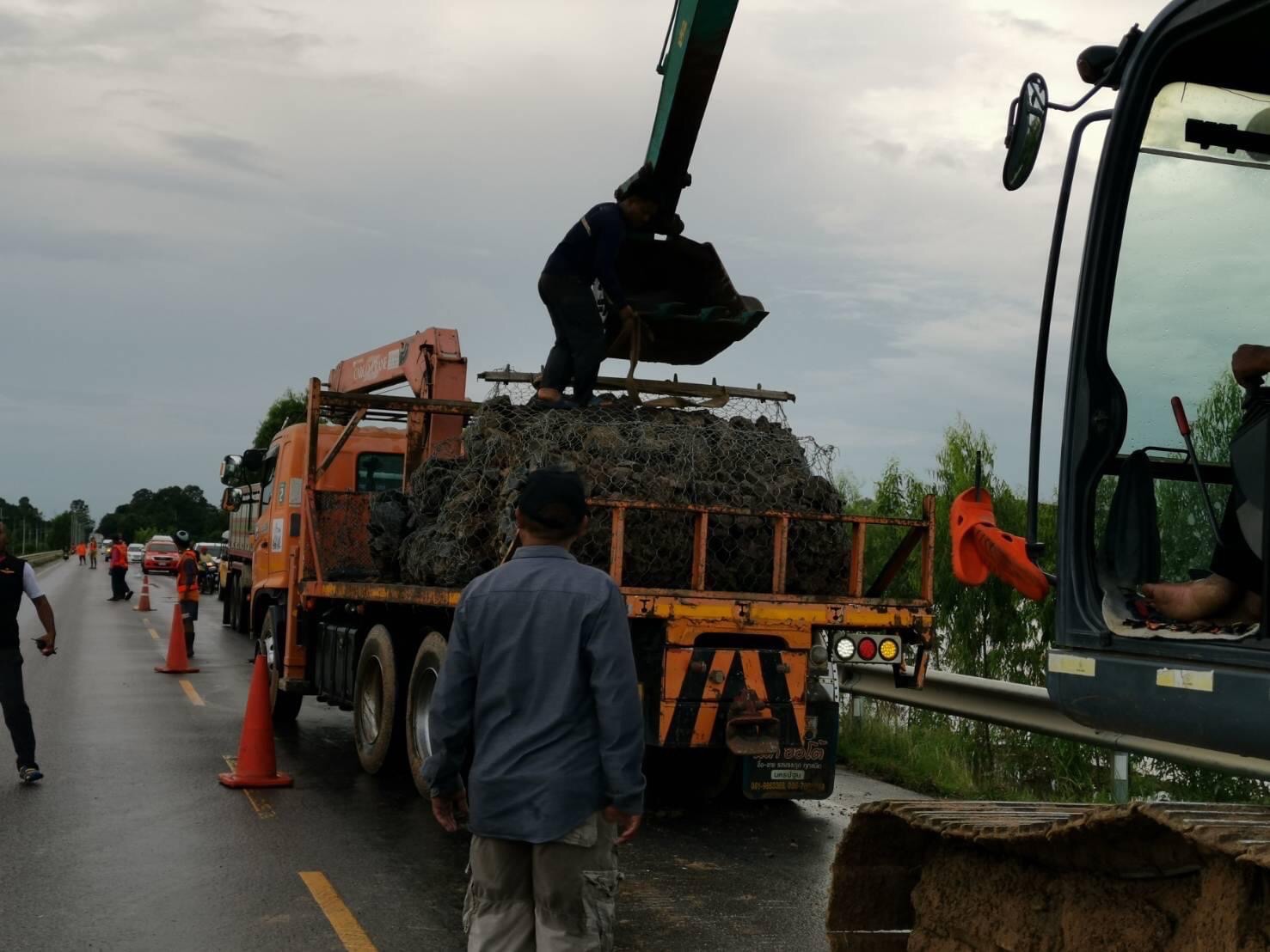 เร่งซ่อมพนังกั้นน้ำฝั่งขวา”ลำเสียวใหญ่”จ.ศรีสะเกษ ป้องกันผลกระทบพื้นที่เกษตร 4 DFB91362 484D 4D09 BA64 A68136BE9860