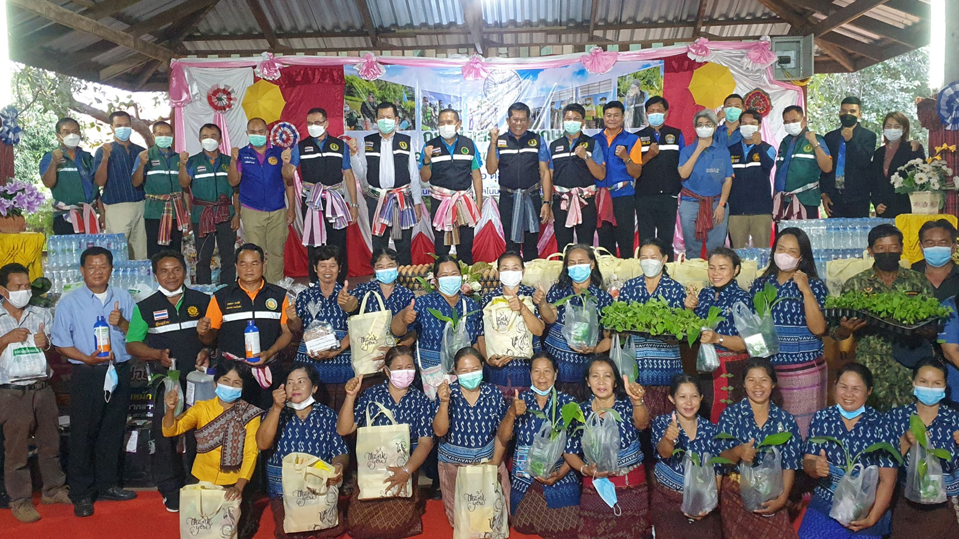 กรมส่งเสริมการเกษตรจัดชุดสำรวจพื้นที่เกษตร จ.ศรีสะเกษ จากเหตุน้ำท่วม 1 957D2F8D CDF9 418A 931A 0DD5E120261B