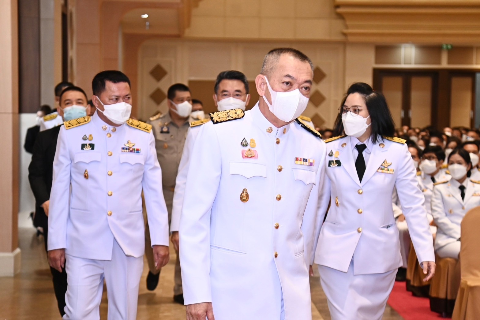 ก.เกษตรฯ มอบประกาศนียบัตรและเข็มวิทยฐานะผู้ผ่านการฝึกอบรมนักบริหารการเกษตรและสหกรณ์ 2565 2 381A01D1 3763 4BAE 93E3 E03919897B33