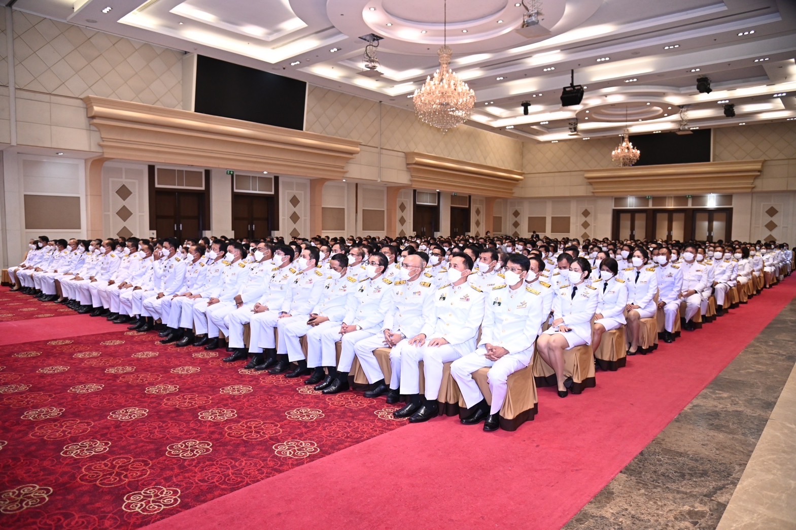 ก.เกษตรฯ มอบประกาศนียบัตรและเข็มวิทยฐานะผู้ผ่านการฝึกอบรมนักบริหารการเกษตรและสหกรณ์ 2565 5 9DE7C750 B33D 4A6F 9AC4 833A4A1922E5