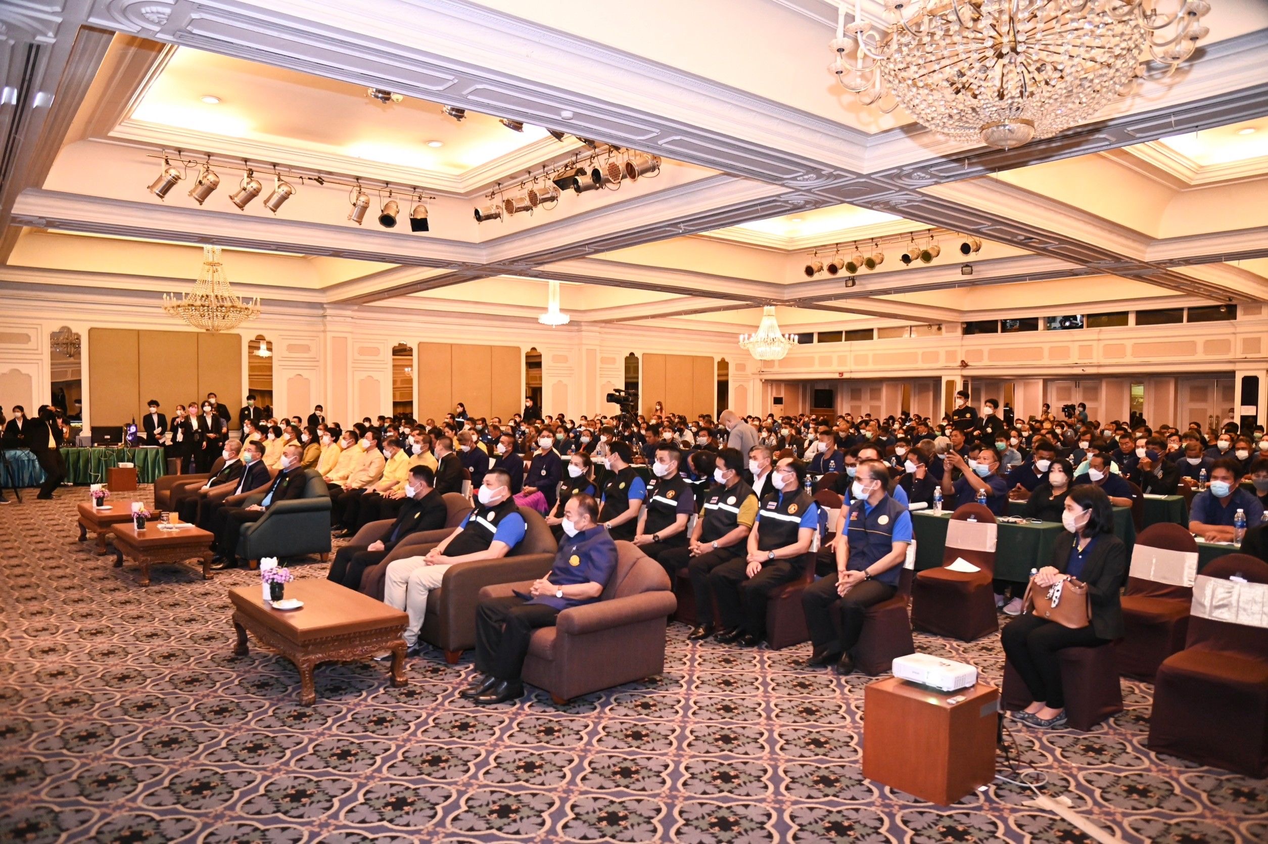 เกษตรฯชูศูนย์ข้าวชุมชนเป็นศูนย์กระจายเมล็ดพันธุ์คุณภาพดีส่งตรงถึงมือชาวนา พร้อมทวงแชมป์ส่งออกข้าวกลับคืนมา 3 E4967B9C 9C36 44C0 B83F B7FA61C4B56B