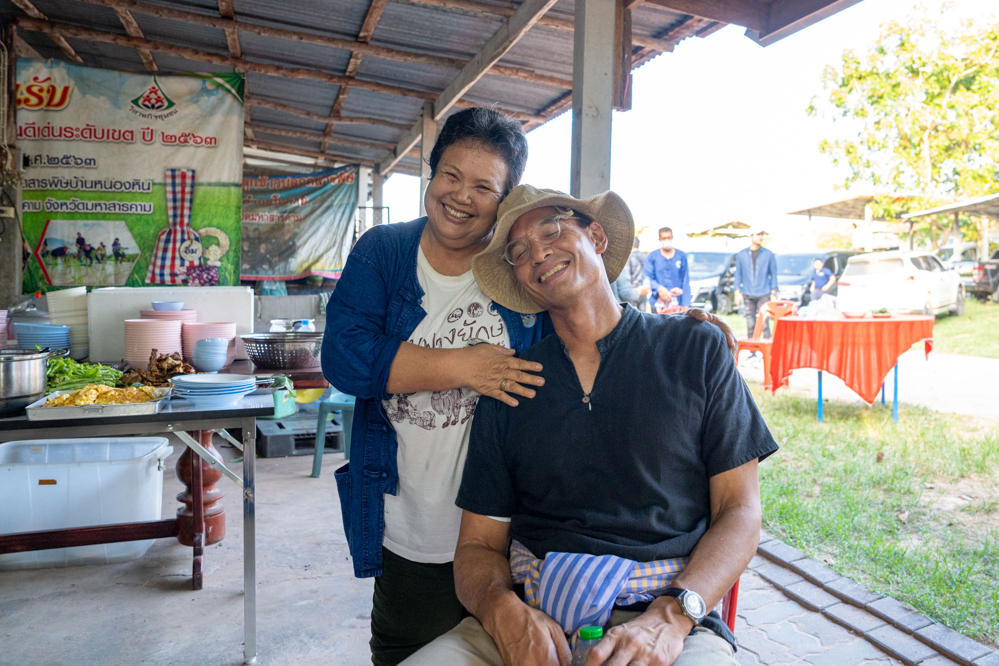 “กรณ์”ลงนาเกี่ยว“ข้าวอิ่มมหาสารคาม”ครบปี 9 ชาวนาปลื้มทำข้าวอินทรีย์ ปลดหนี้ทั้งหมู่บ้าน มุ่งมั่นทำเกษตรพรีเมียมได้รับรางวัลระดับประเทศ 3 E8774A87 4A5F 4094 864E 53990390EDBB