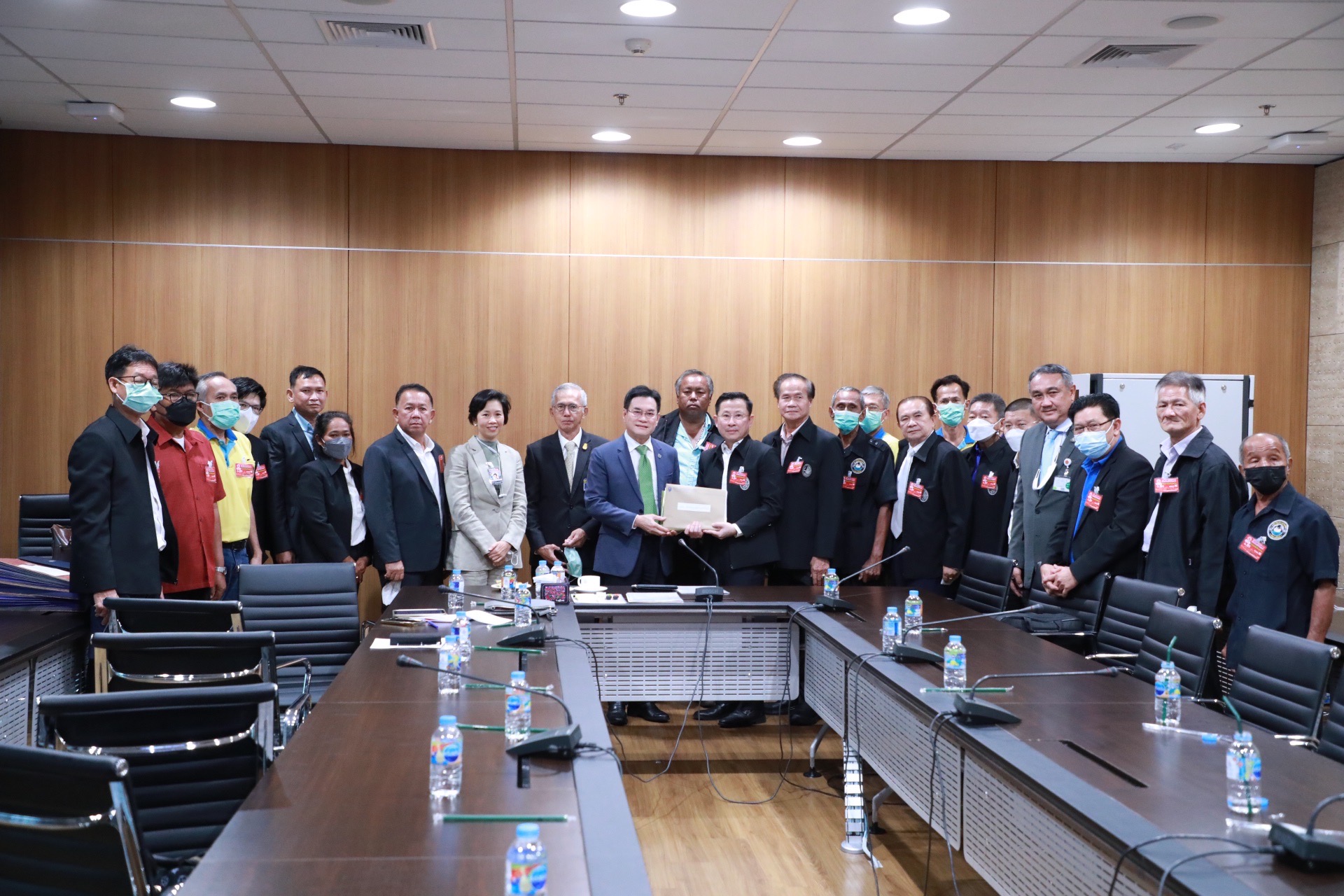 จุรินทร์ ลั่นต้องแก้กฏหมายประมง ไม่เกินเกณฑ์ไอยูยู เพื่อให้ประมงไทยอยู่ได้ ก่อนพังทั้งระบบ 2 S 84705292