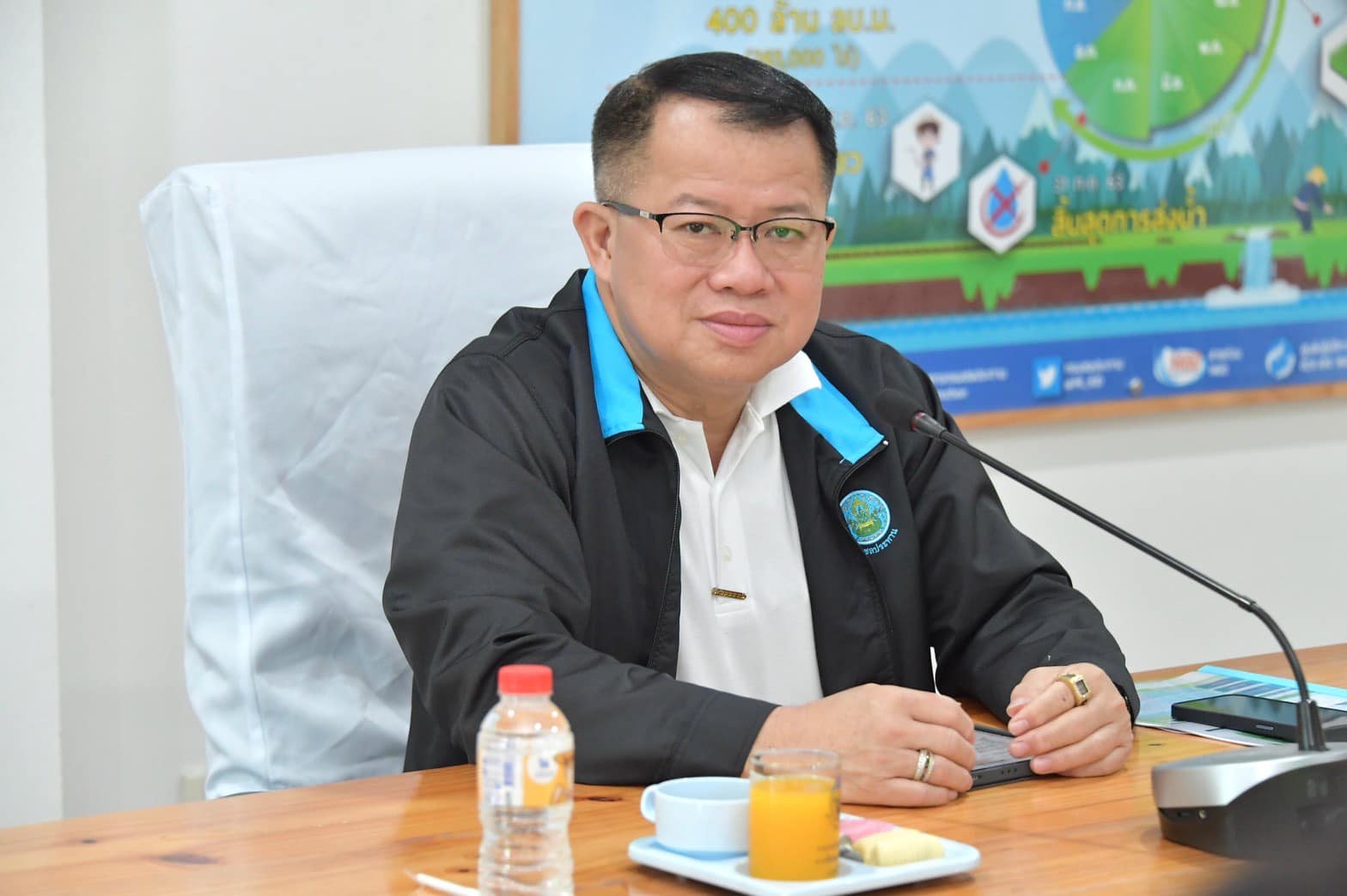 ทวี