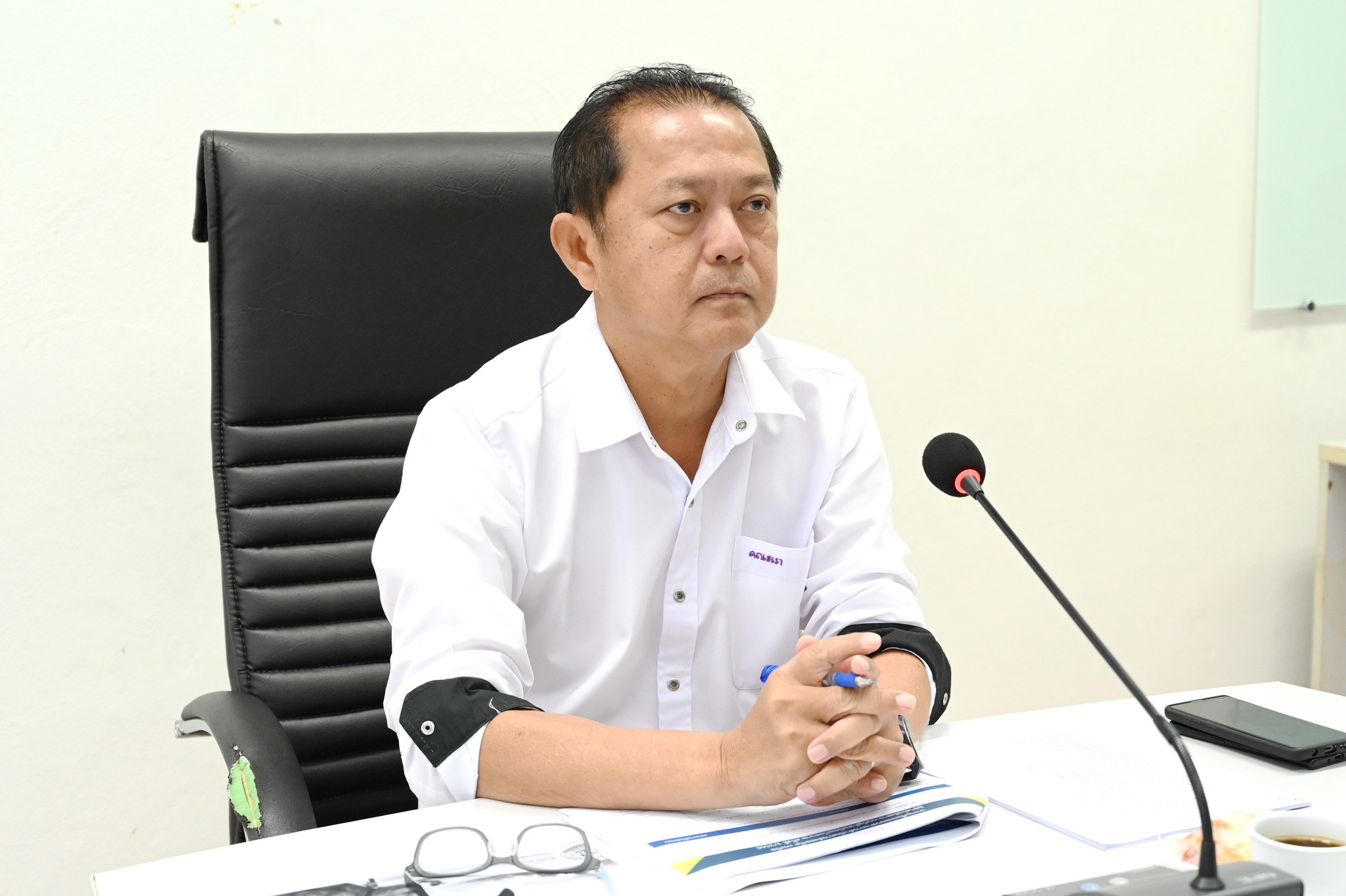 รอง 1