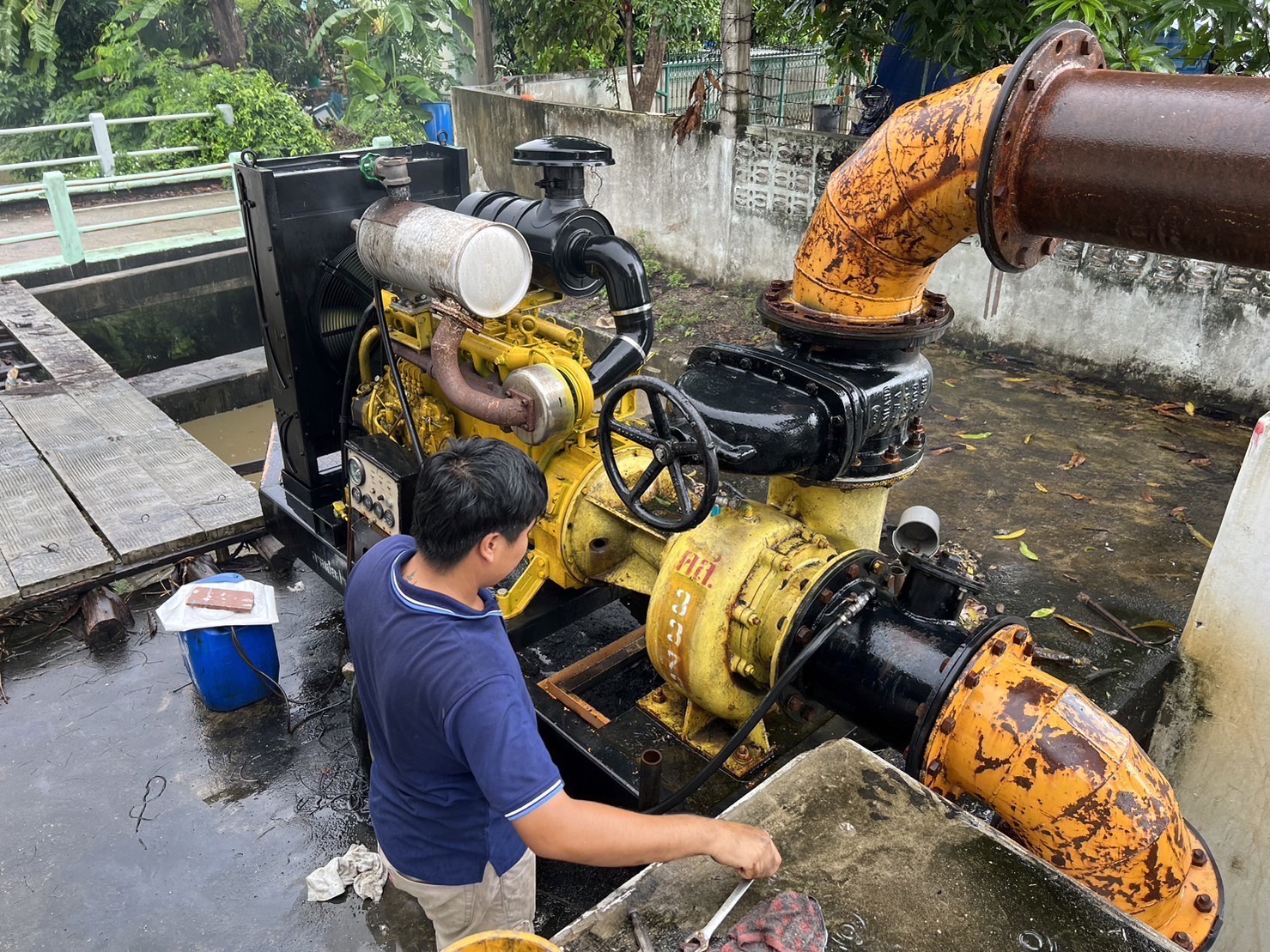 กรมชลประทาน ยันไม่คิดหยุดระดมสรรพกำลังช่วยประชาชน จนกว่าสถานการณ์น้ำท่วมจะปกติ 3 S 22683743