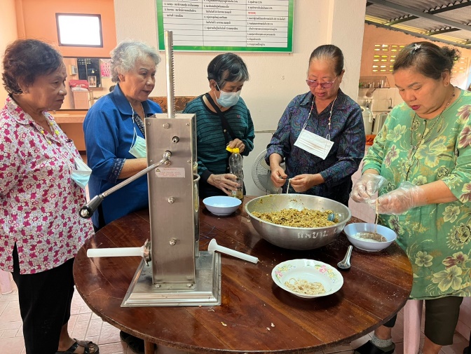 กรมส่งเสริมการเกษตร เผยผลสำเร็จโครงการส่งเสริมเคหกิจเกษตรในครัวเรือนเกษตรสูงวัย ปีงบประมาณ 2566 7 3 7