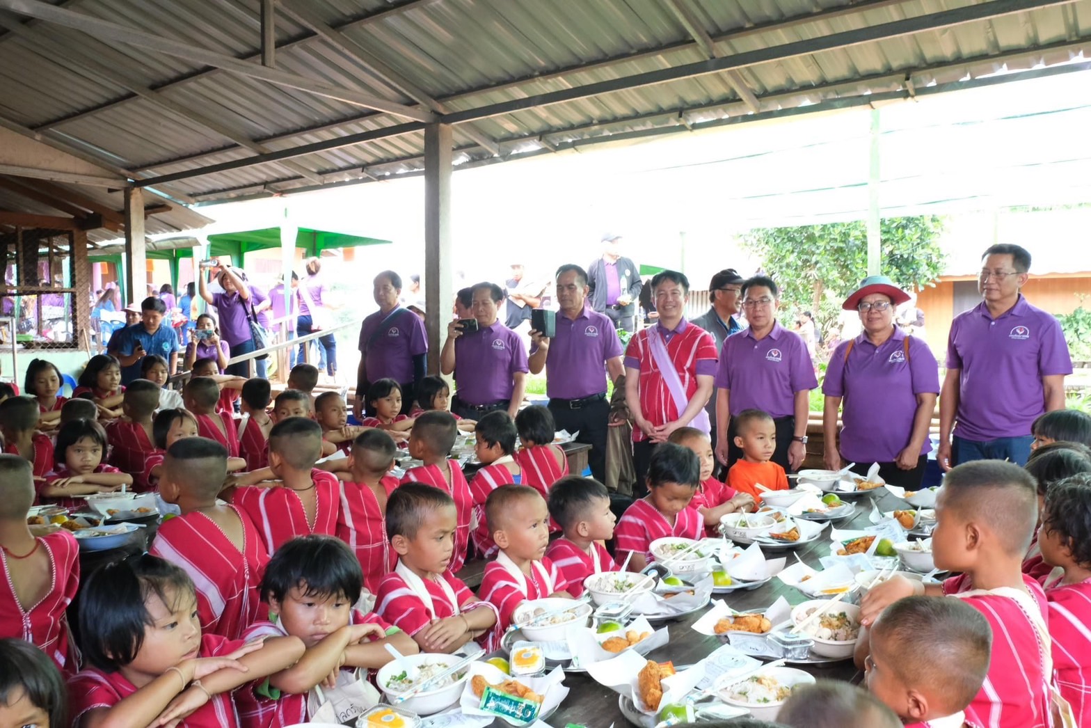 กรมส่งเสริมสหกรณ์ จัดโครงการ “มอบไออุ่นให้น้องบนดอยสูง ประจำปี 2566” ร่วมมอบสิ่งของให้นักเรียนศูนย์การเรียนตำรวจตระเวนชายแดนบ้านโตแฮ 7 S 166985829