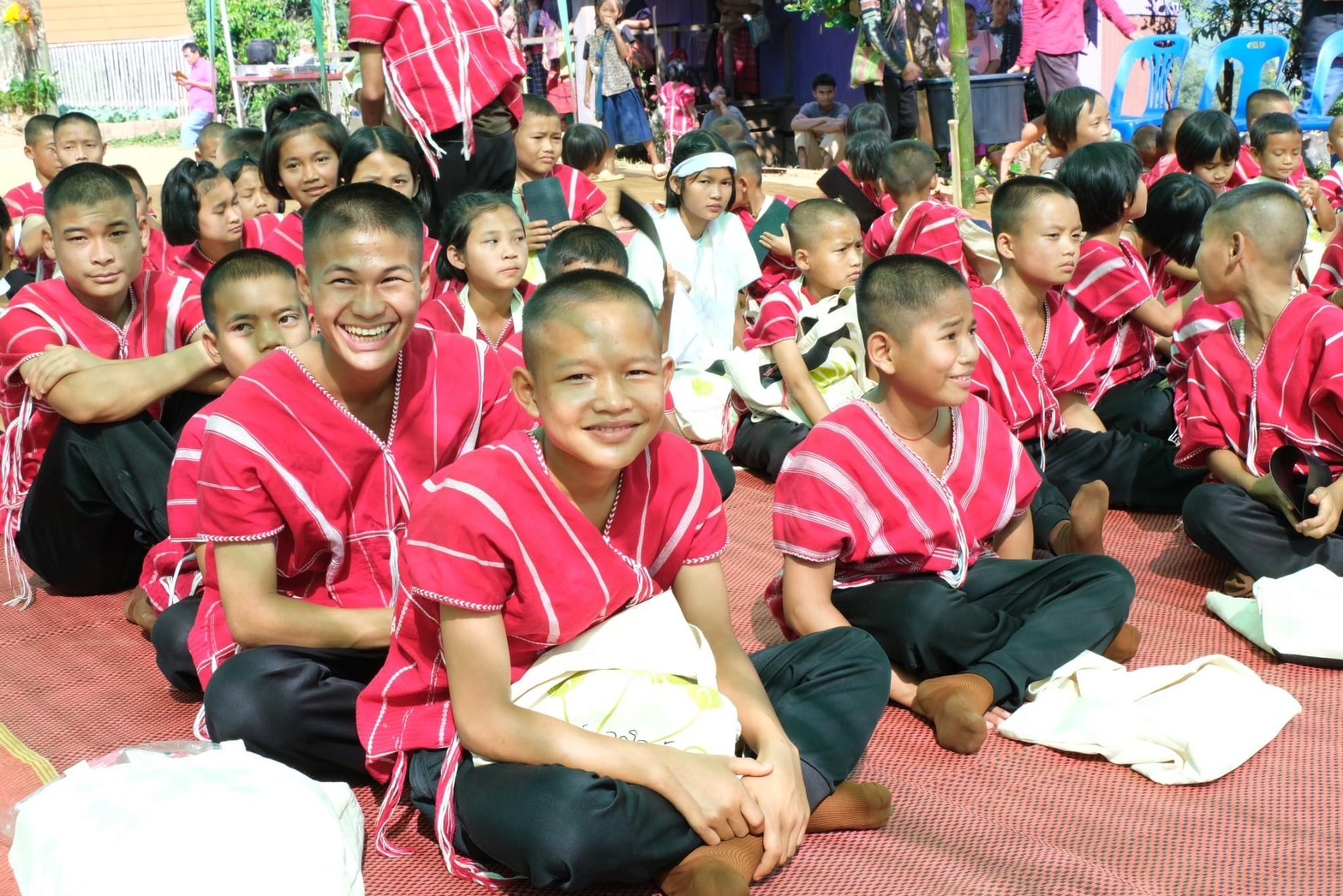 กรมส่งเสริมสหกรณ์ จัดโครงการ “มอบไออุ่นให้น้องบนดอยสูง ประจำปี 2566” ร่วมมอบสิ่งของให้นักเรียนศูนย์การเรียนตำรวจตระเวนชายแดนบ้านโตแฮ 9 S 166985831