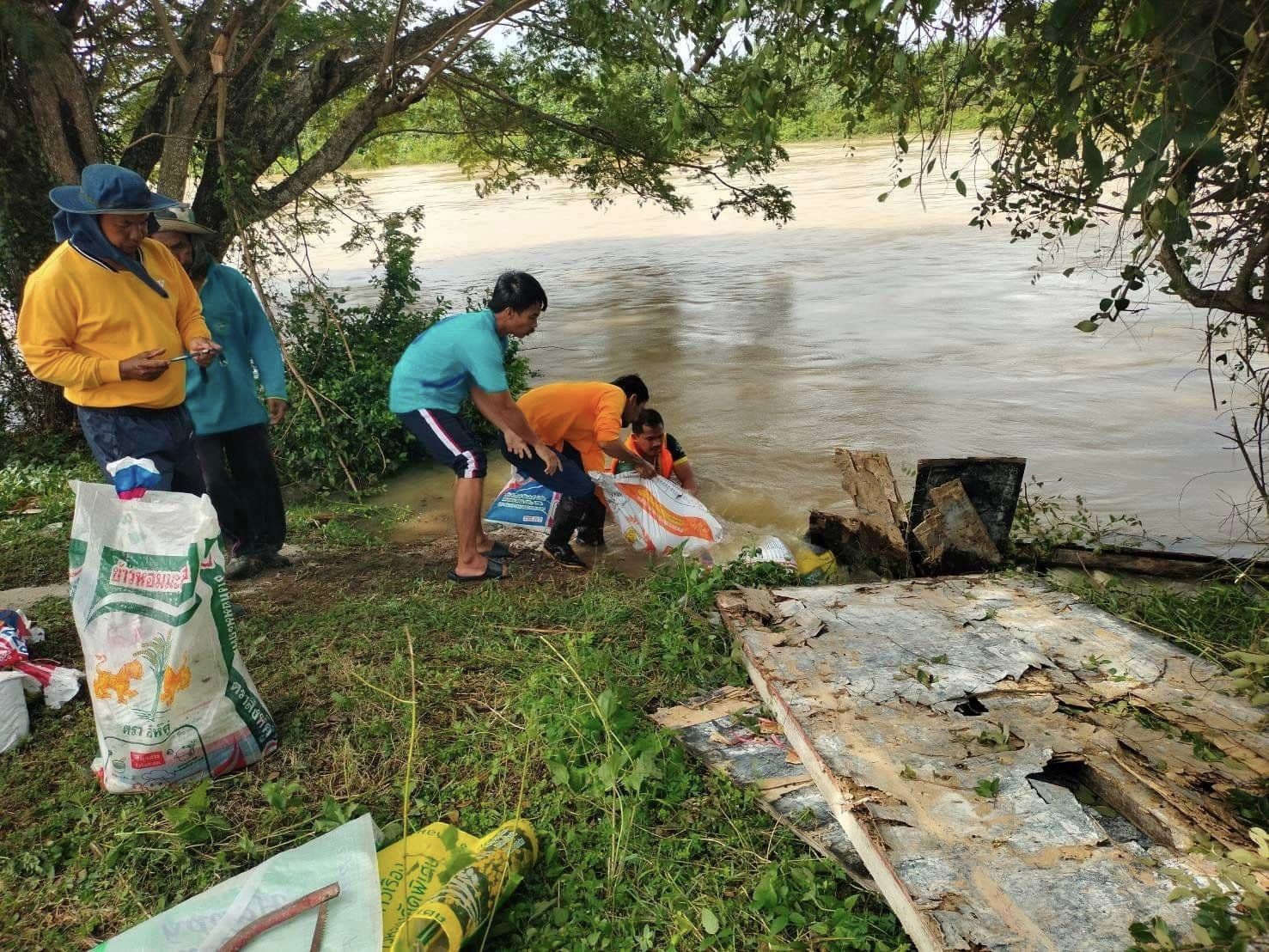 ชป.เดินหน้าบรรเทาอุทกภัย จ.ปัตตานี 3 กรม 10