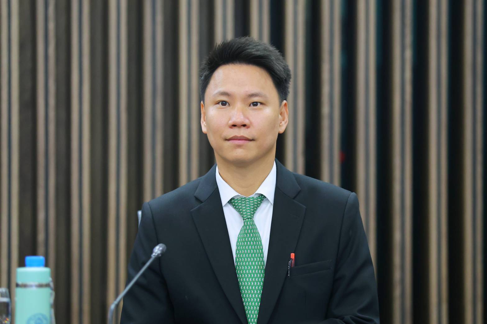 ร้อยเอก ธรรมนัส ผนึกกำลัง รัฐมนตรีช่วยเกษตรฯ คนใหม่ ขับเคลื่อนงานเกษตรไปในทิศทางเดียวกัน มุ่งเป้าเพิ่มรายได้ให้เกษตรกร 3 เท่า ภายในระยะเวลา 4 ปี ตามนโยบายรัฐบาล 3 26105