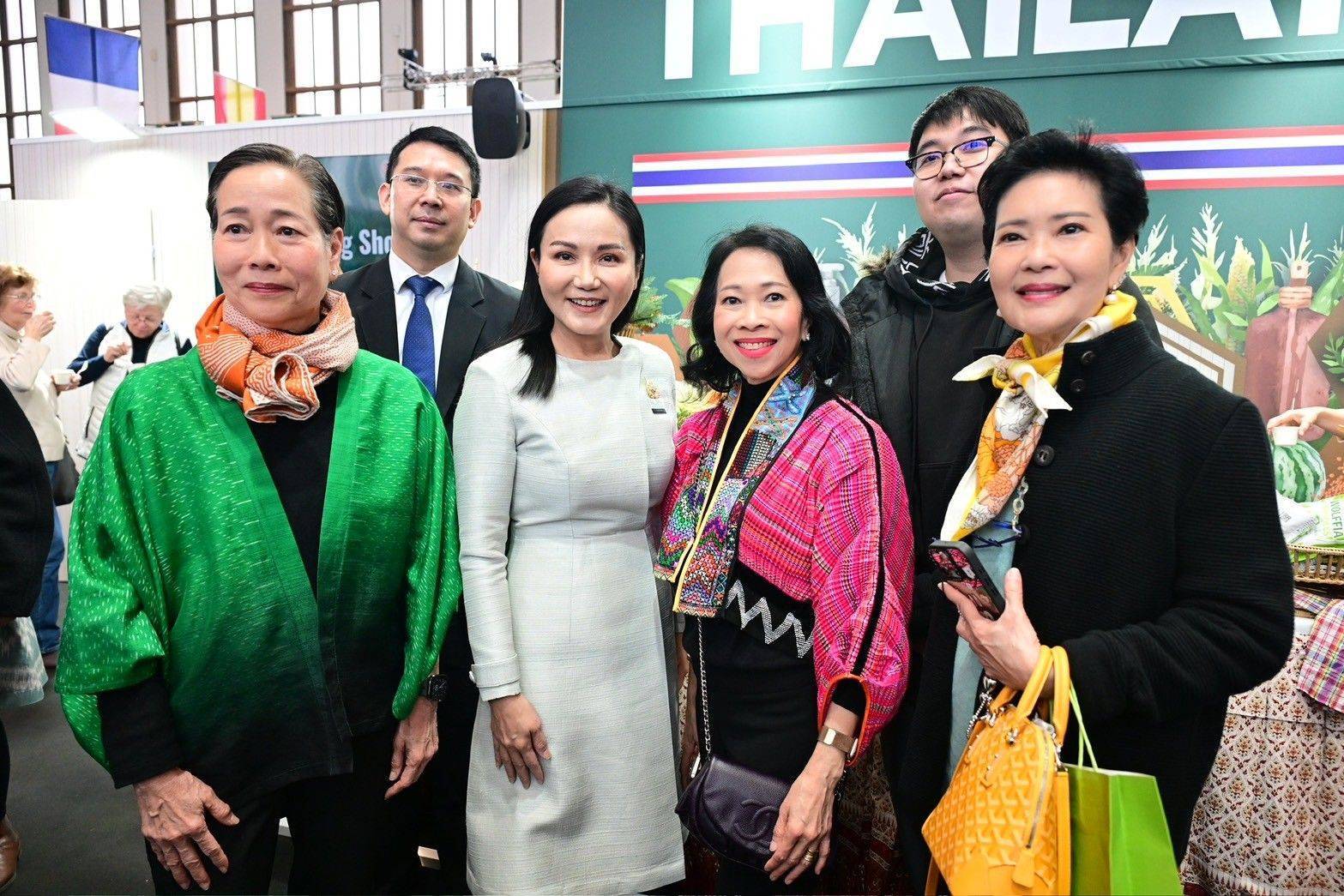 “รมว.นฤมล” เปิดคูหาไทยงาน International Green Week 2025 โชว์ความเป็นเลิศของสินค้าเกษตรไทย ชู “ผำ” ในเมนูบะหมี่กึ่งสำเร็จรูป ดันเป็นซูเปอร์ฟู้ดของโลก 3 1283206