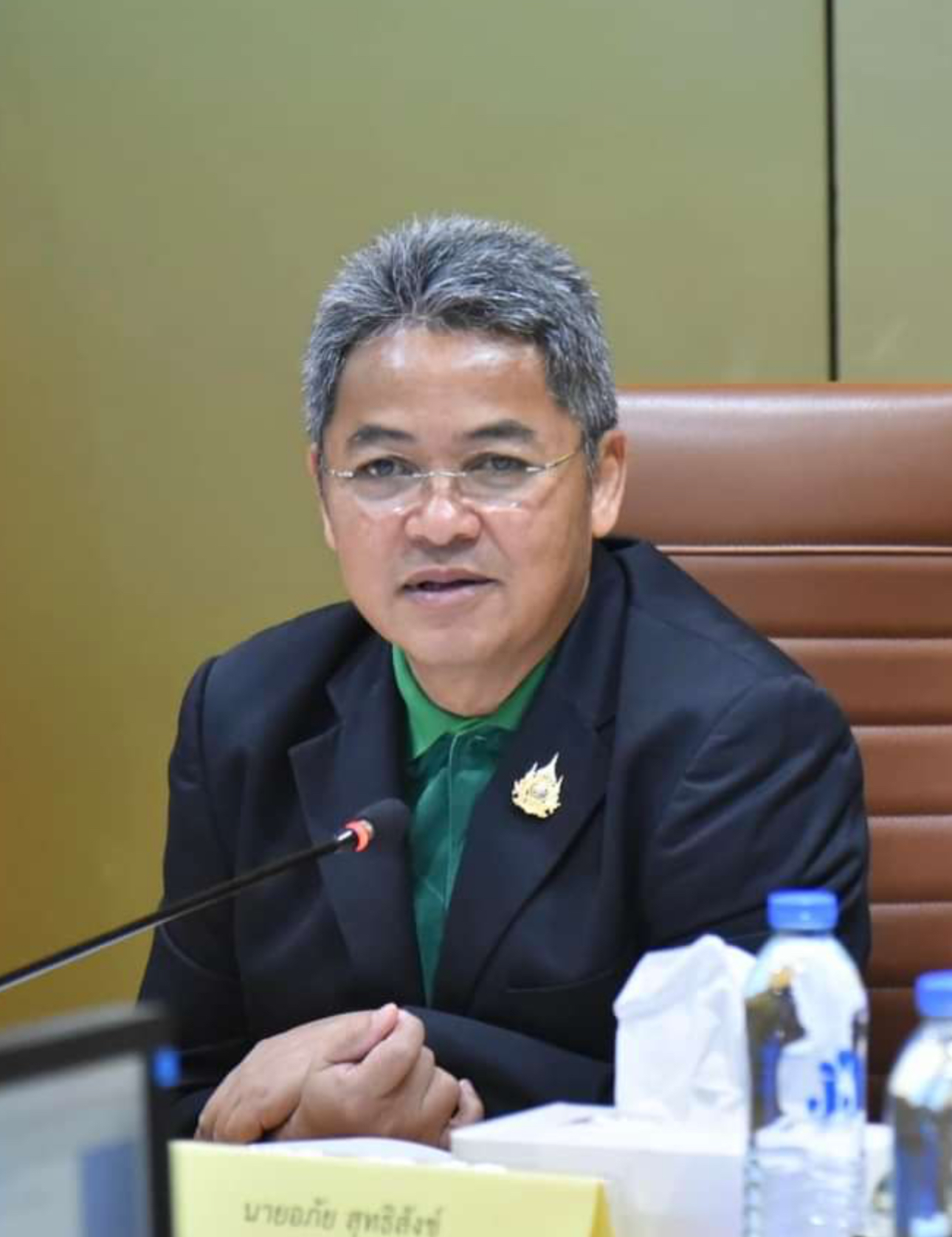 88C5C23A F827 4A74 BB86 3BFFFE055964