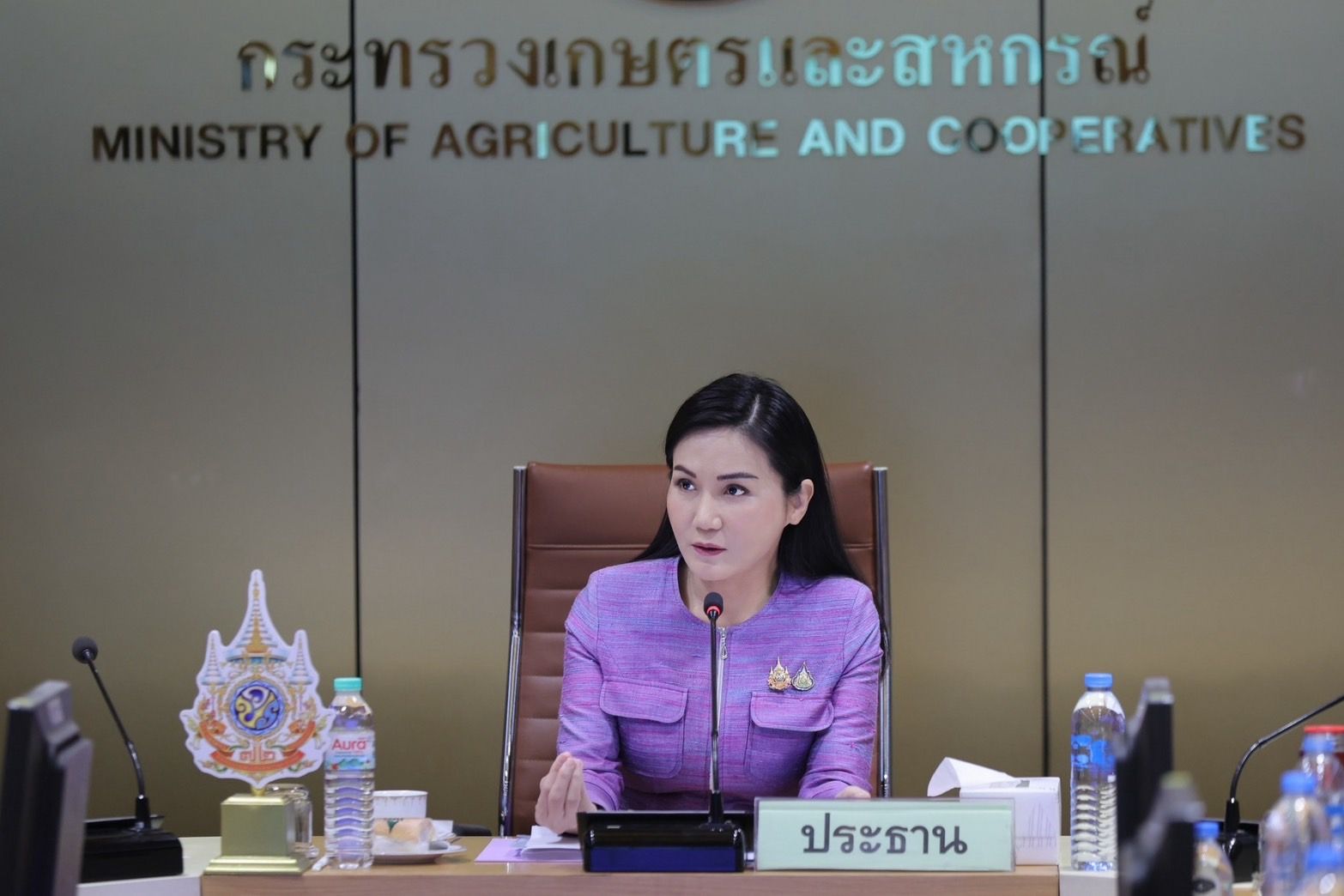 “รมว.นฤมล”เผย มกอช.มีมติยกเลิกนำเข้าเมล็ดถั่วลิสงแห้งดิบไม่ได้มาตรฐานจากอินเดีย พร้อมสร้างความมั่นใจในคุณภาพรังนกบ้าน ผลักดันให้ส่งออกเพิ่ม สร้างรายได้ให้เกษตรกร 3 1156784