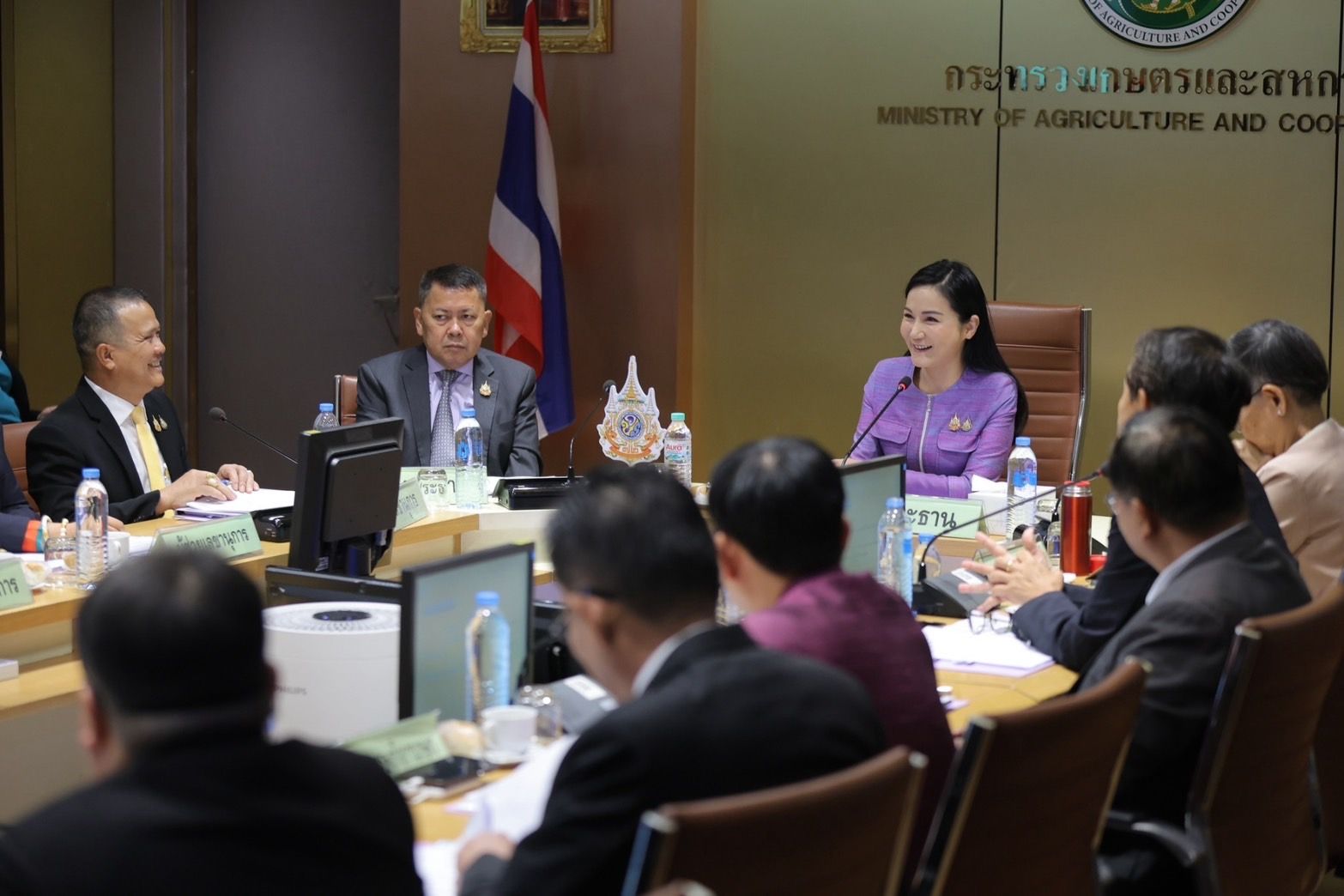 “รมว.นฤมล”เผย มกอช.มีมติยกเลิกนำเข้าเมล็ดถั่วลิสงแห้งดิบไม่ได้มาตรฐานจากอินเดีย พร้อมสร้างความมั่นใจในคุณภาพรังนกบ้าน ผลักดันให้ส่งออกเพิ่ม สร้างรายได้ให้เกษตรกร 5 1156785