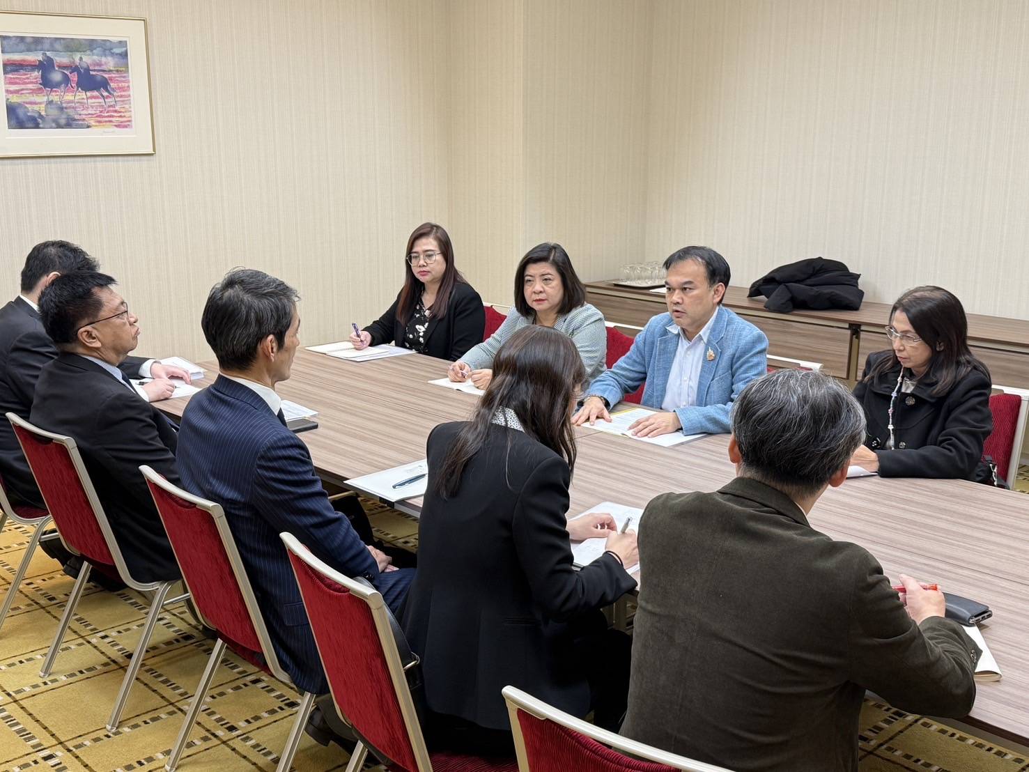 สศก. ร่วมเวทีคณะมนตรีขององค์กรสำรองข้าวฉุกเฉินของอาเซียน+3 ครั้งที่ 13 พร้อมแสดงความยินดีกับผู้แทนไทยที่ได้ต่อวาระตำแหน่งผู้จัดการทั่วไปอีก 3 ปี 3 1384261