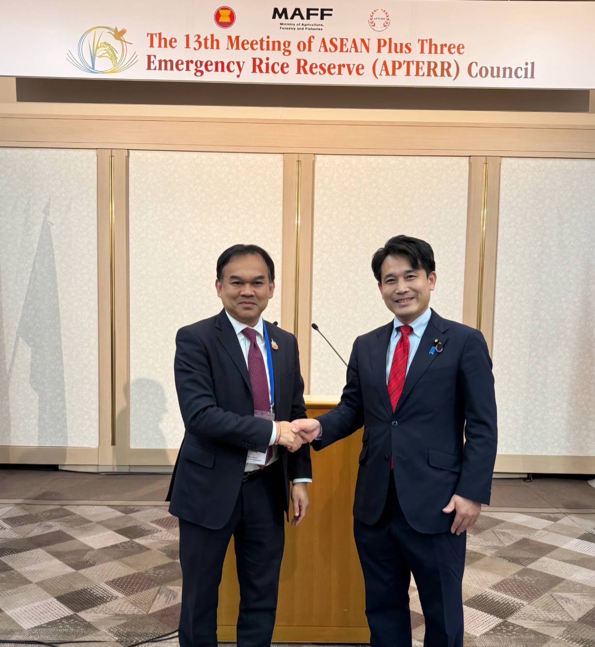 สศก. ร่วมเวทีคณะมนตรีขององค์กรสำรองข้าวฉุกเฉินของอาเซียน+3 ครั้งที่ 13 พร้อมแสดงความยินดีกับผู้แทนไทยที่ได้ต่อวาระตำแหน่งผู้จัดการทั่วไปอีก 3 ปี 4 1384266