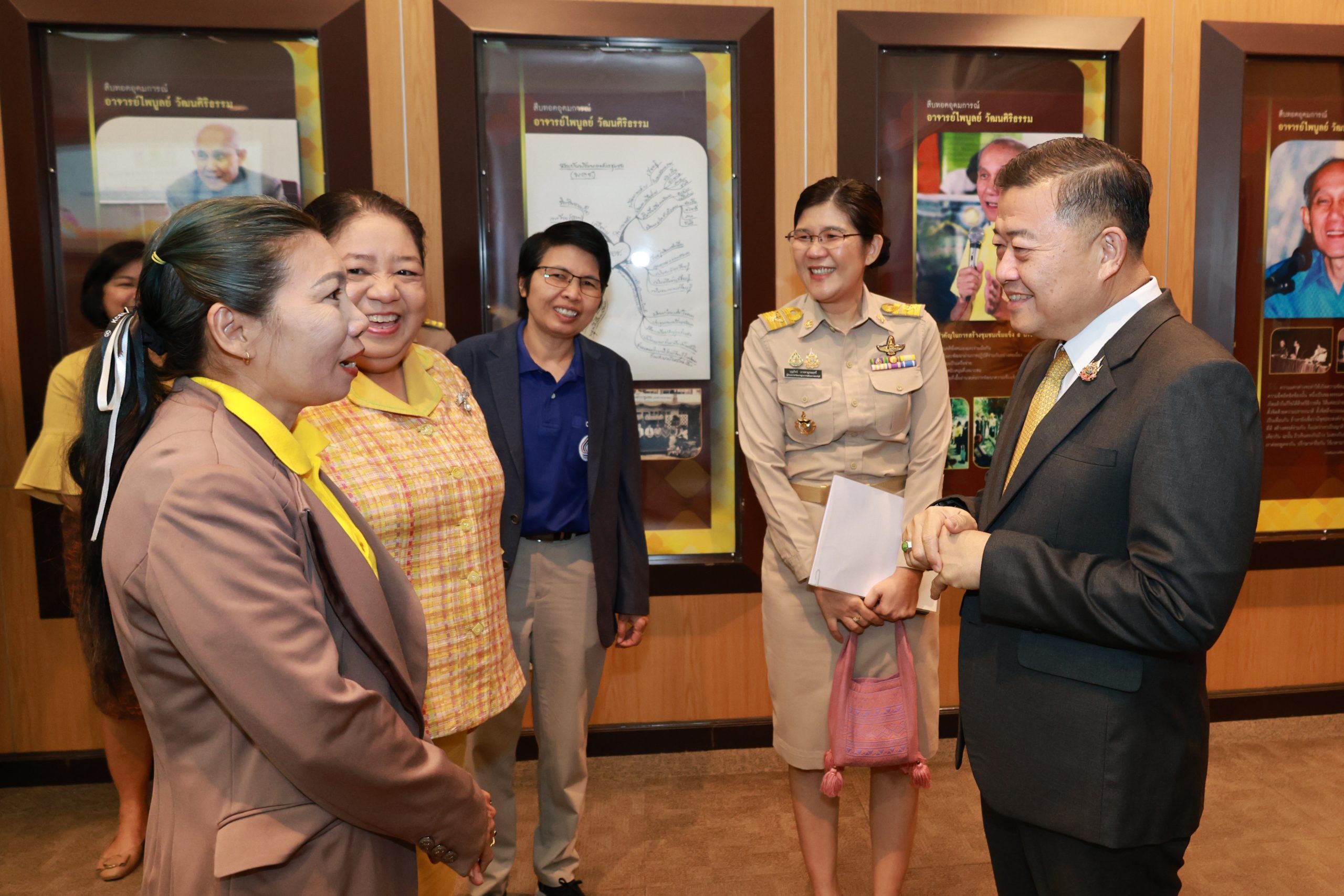 อตส.เป็นประธานเปิดโครงการเสริมสร้างความเข้มแข็งให้กับสหกรณ์ภายใต้โครงการบ้านมั่นคง หลักสูตร 2 การจัดทำบัญชีสหกรณ์ 4 904744 scaled