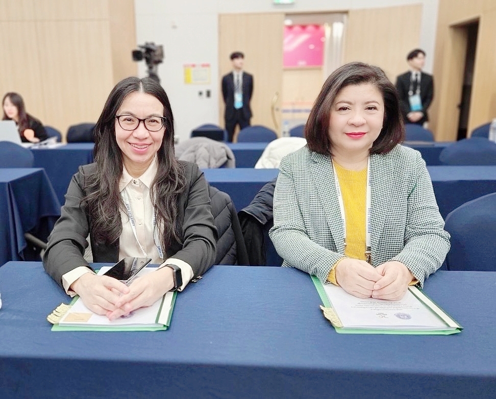 สศก. ร่วมเวที PPFS ณ สาธารณรัฐเกาหลี ผลักดันความมั่นคงอาหารภายใต้เอเปค พร้อมชูแผนรับมือสภาพภูมิอากาศ นโยบายประกันภัยพืชผลและการขึ้นทะเบียนผู้ให้บริการเครื่องจักรกลทางการเกษตร เพื่อสร้างโอกาสให้เกษตรกร 4 1394225 0