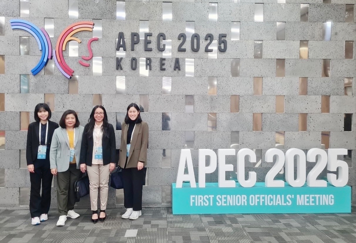 สศก. ร่วมเวที PPFS ณ สาธารณรัฐเกาหลี ผลักดันความมั่นคงอาหารภายใต้เอเปค พร้อมชูแผนรับมือสภาพภูมิอากาศ นโยบายประกันภัยพืชผลและการขึ้นทะเบียนผู้ให้บริการเครื่องจักรกลทางการเกษตร เพื่อสร้างโอกาสให้เกษตรกร 9 1394230 0