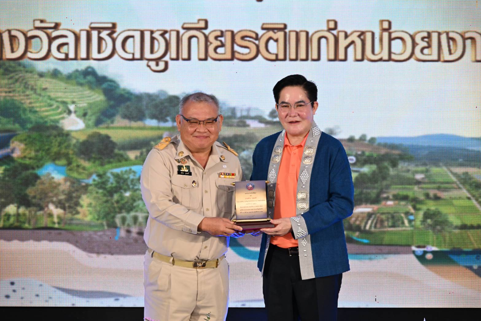 กรมพัฒนาที่ดิน ครบรอบ 62 ปี จัดยิ่งใหญ่ โชว์นวัตกรรม “ดิน” ขับเคลื่อนเกษตรไทยสู่ความยั่งยืน 7 127121