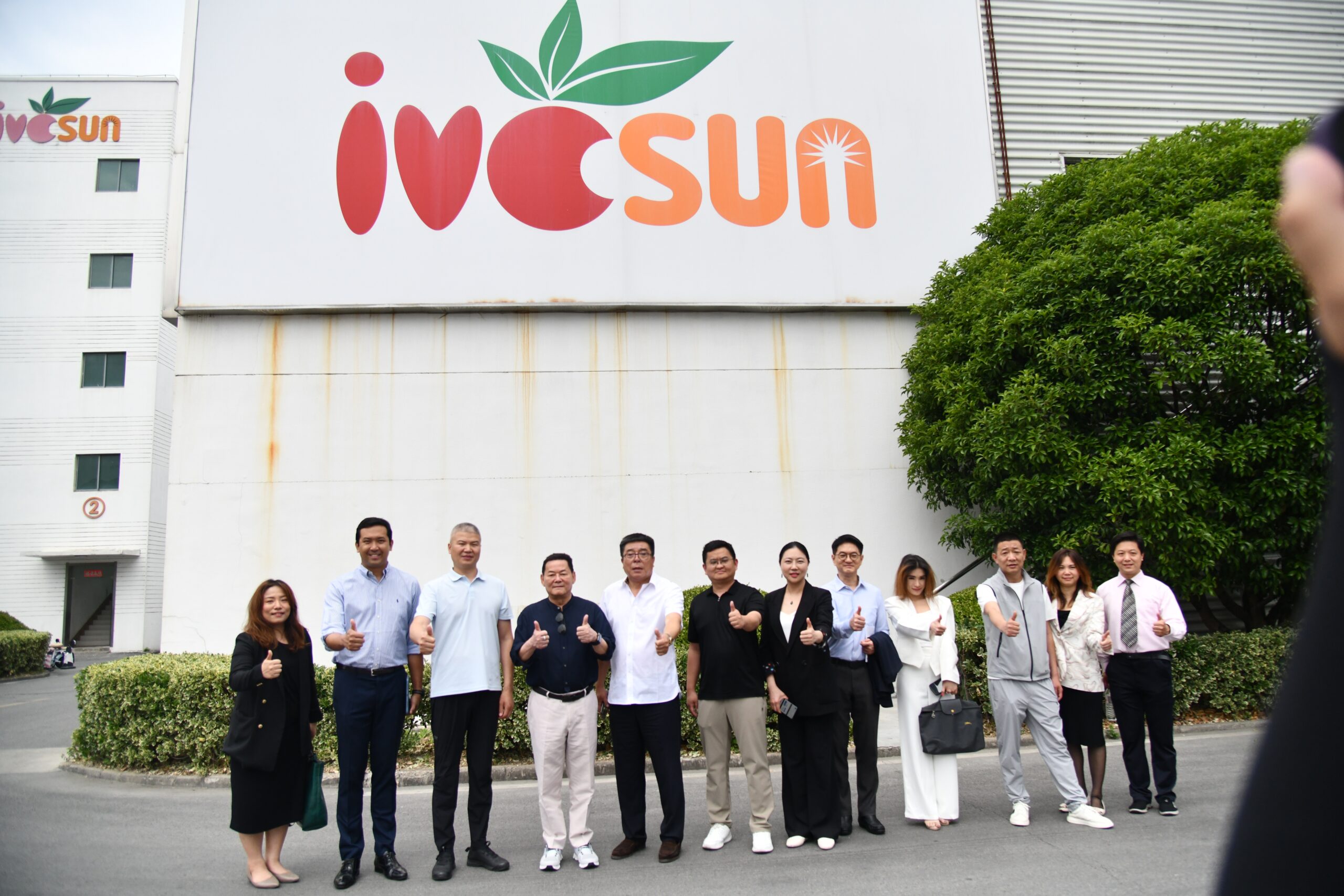 “นภินทร” บุกเซี่ยงไฮ้ รุกตลาดนำเข้าผลไม้ไทย ดันผลไม้สดผ่าน E-Commerce ไลฟ์สดขายทุเรียนหมอนทองไทยกระหึ่มแพลตฟอร์มจีน 5 20250 scaled