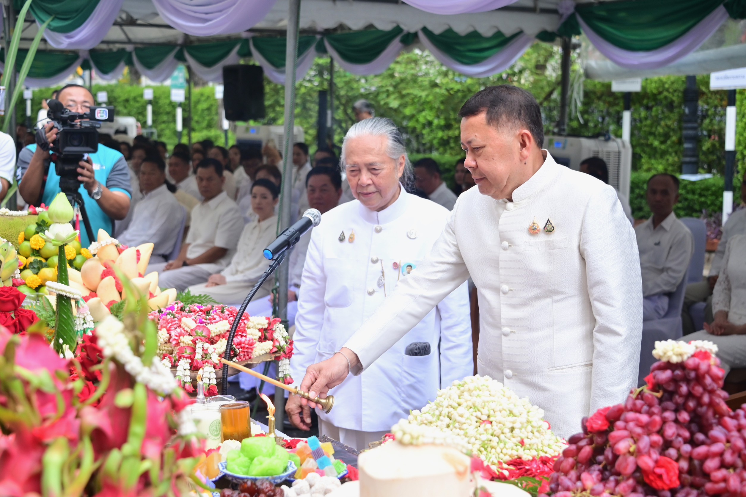 ก.เกษตรฯ จัดพิธีบวงสรวงบูรพกษัตริย์ องค์พระพิรุณทรงนาค และสิ่งศักดิ์สิทธิ์ประจำกระทรวงฯ เพื่อความเป็นสิริมงคล ก่อนงานพระราชพิธีพืชมงคลจรดพระนังคัลแรกนาขวัญ ประจำปี 2568 9 33