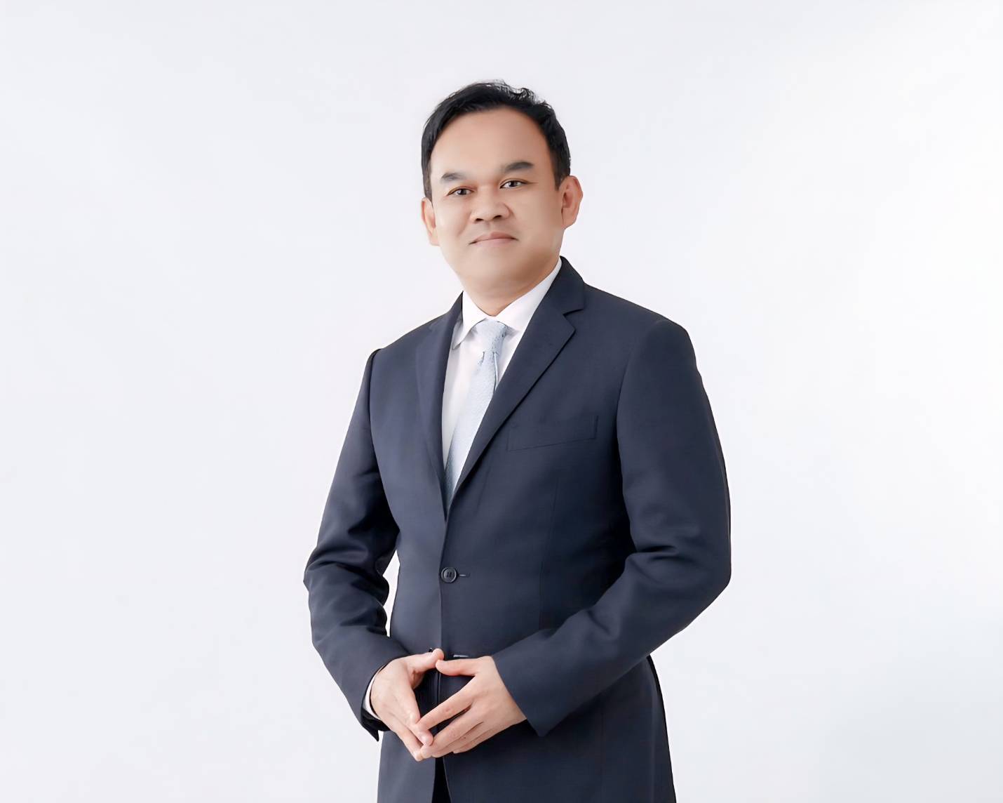 เปิดผลงาน ก.เกษตรฯ 6 เดือน รุกจัดตั้งศูนย์ข้าวชุมชนแล้ว 6,101 แห่ง มอบโฉนดเพื่อการเกษตร 54,566 แปลง โฉนดต้นยาง 10,161 แปลง เปิดประตูตลาดส่งออกสำเร็จ ไก่พื้นเมืองไปอินโดฯ ปลากะพงขาวไปจีน และปลาทองสู่ตลาดเม็กซิโก พร้อมรุกเป้าขยายตลาดยกระดับสู่ Agricultural Hub 5 3443103