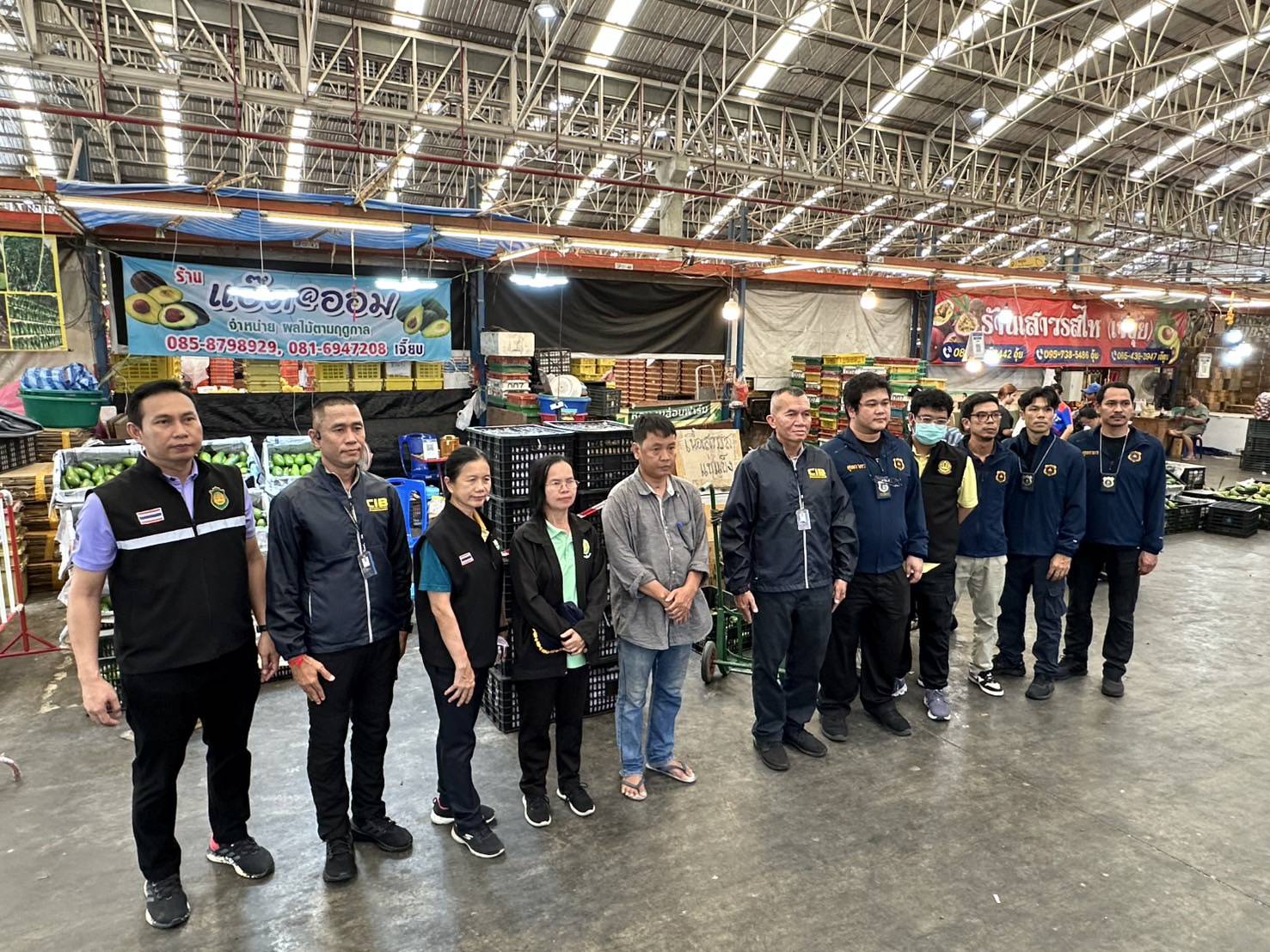 ฉก.พญานาคราช จับอโวคาโดเถื่อนในตลาดค้าส่งสินค้าเกษตรย่านปทุมธานี จำนวน 11 ตัน มูลค่ารวม 1.2 ล้านบาท 5 36306