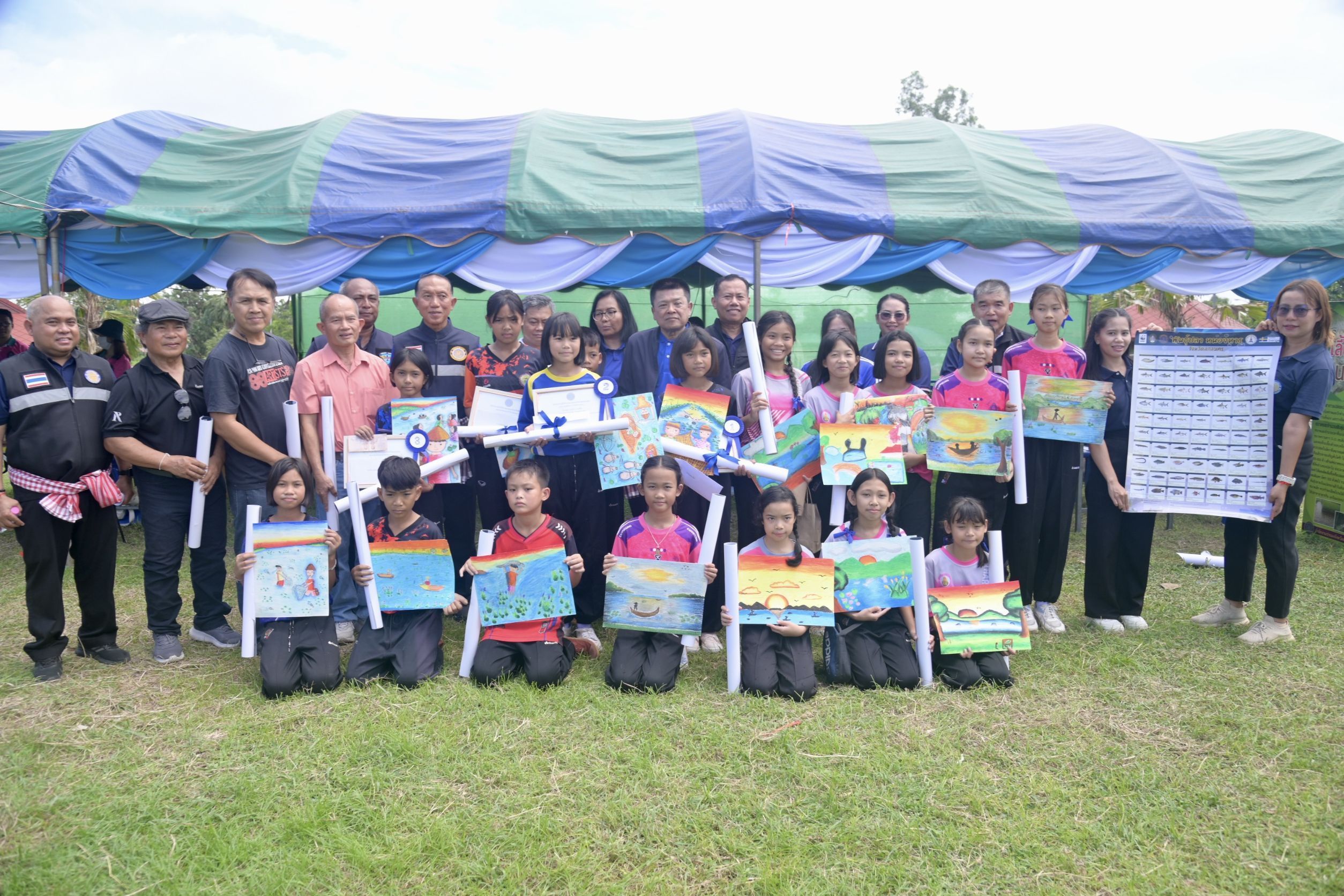 กรมประมง รวมพลังชุมชน Kick Off “ประมงร่วมอาสา…พาปลากลับบ้าน” ปีที่ 5 ปล่อยพันธุ์ปลา กว่า 5 ล้านตัว ลงสู่หนองหาร จ.สกลนคร 6 441521