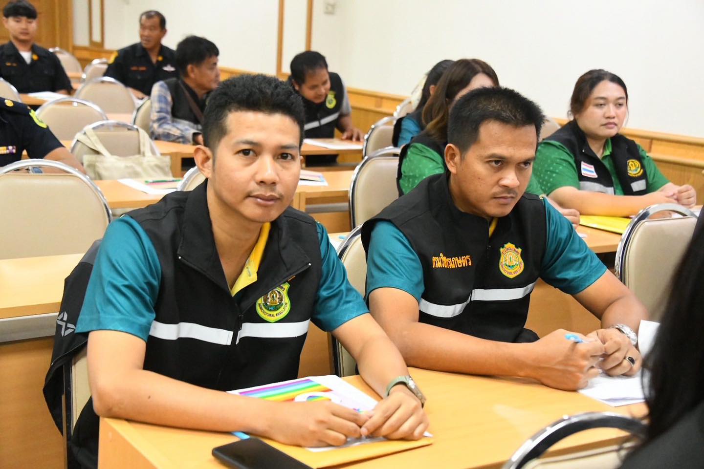 กวก. ติวเข้มสารวัตรเกษตรทั่วประเทศขับเคลื่อนปุ๋ยและชีวภัณฑ์ ย้ำผลิตปุ๋ยปลอมโทษจำคุกสูงถึง 15 ปี ปรับสูงสุด 2 ล้านบาท 6 500447248 1135673038593958 6502621200666415659 n