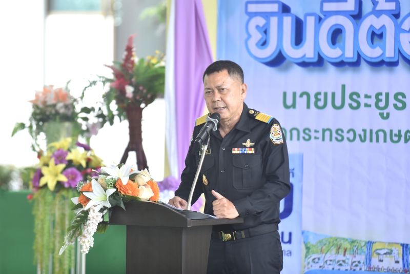 ปลัดเกษตรฯ แจกนมโรงเรียนตามนัด พร้อมกัน 7 กลุ่มพื้นที่ทั่วประเทศ 2 680500006024