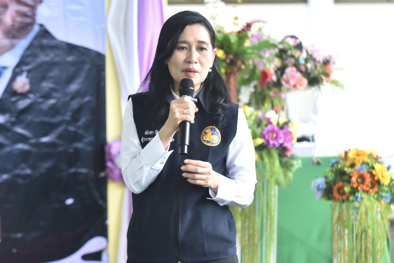 ปลัดเกษตรฯ แจกนมโรงเรียนตามนัด พร้อมกัน 7 กลุ่มพื้นที่ทั่วประเทศ 3 680500006025