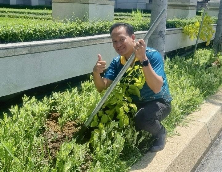 เกษตรร่วมปลูกต้นไม้ เนื่องใน 986787