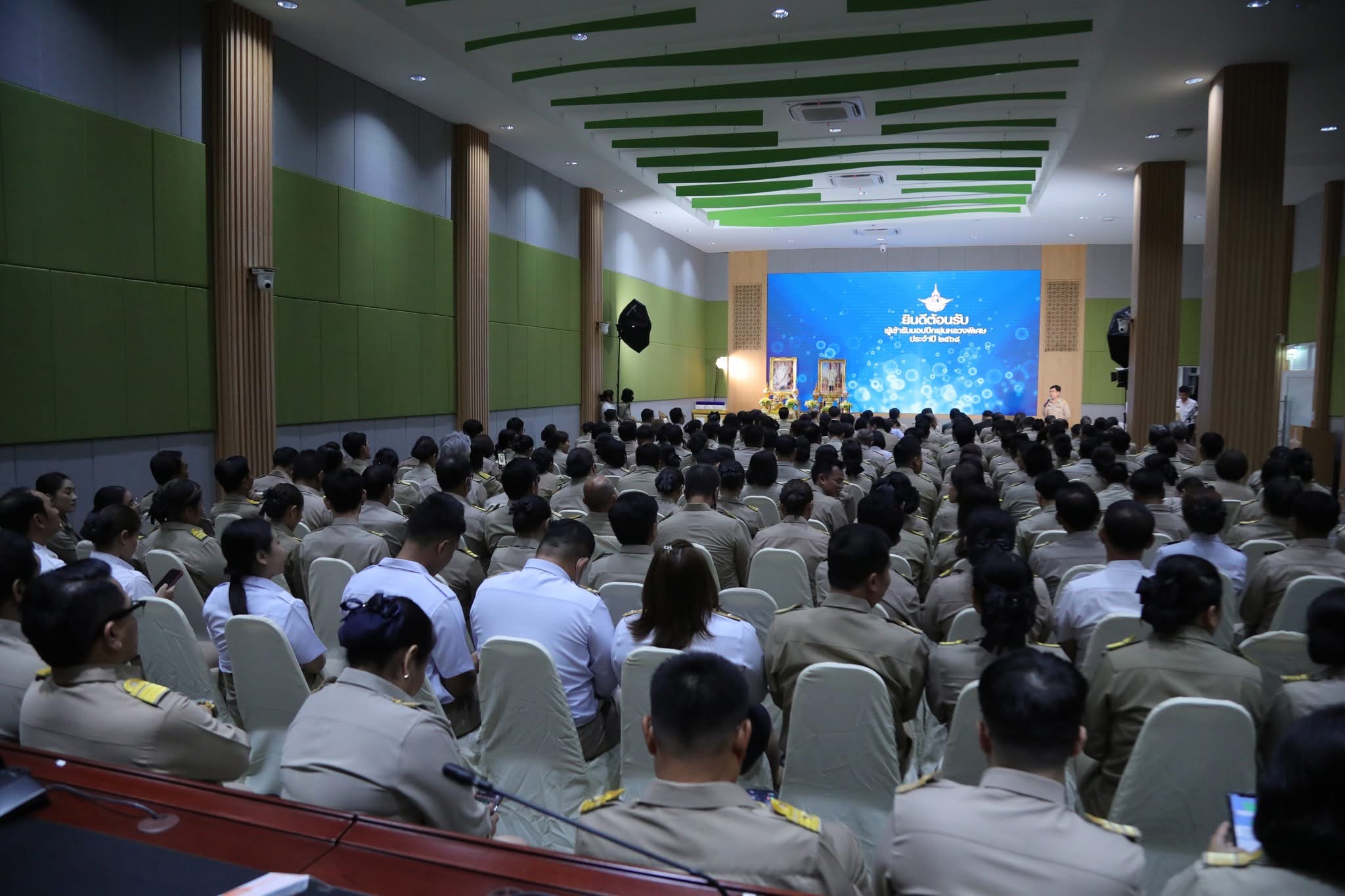 ฝนหลวงฯ จัดพิธีรับมอบปีกฝนหลวงพิเศษ ประจำปี 2568 เชิดชูเกียรติผู้ทำคุณประโยชน์ให้กับโครงการพระราชดำริฝนหลวง และภารกิจของกรมฝนหลวงและการบินเกษตร 4 S 13664261