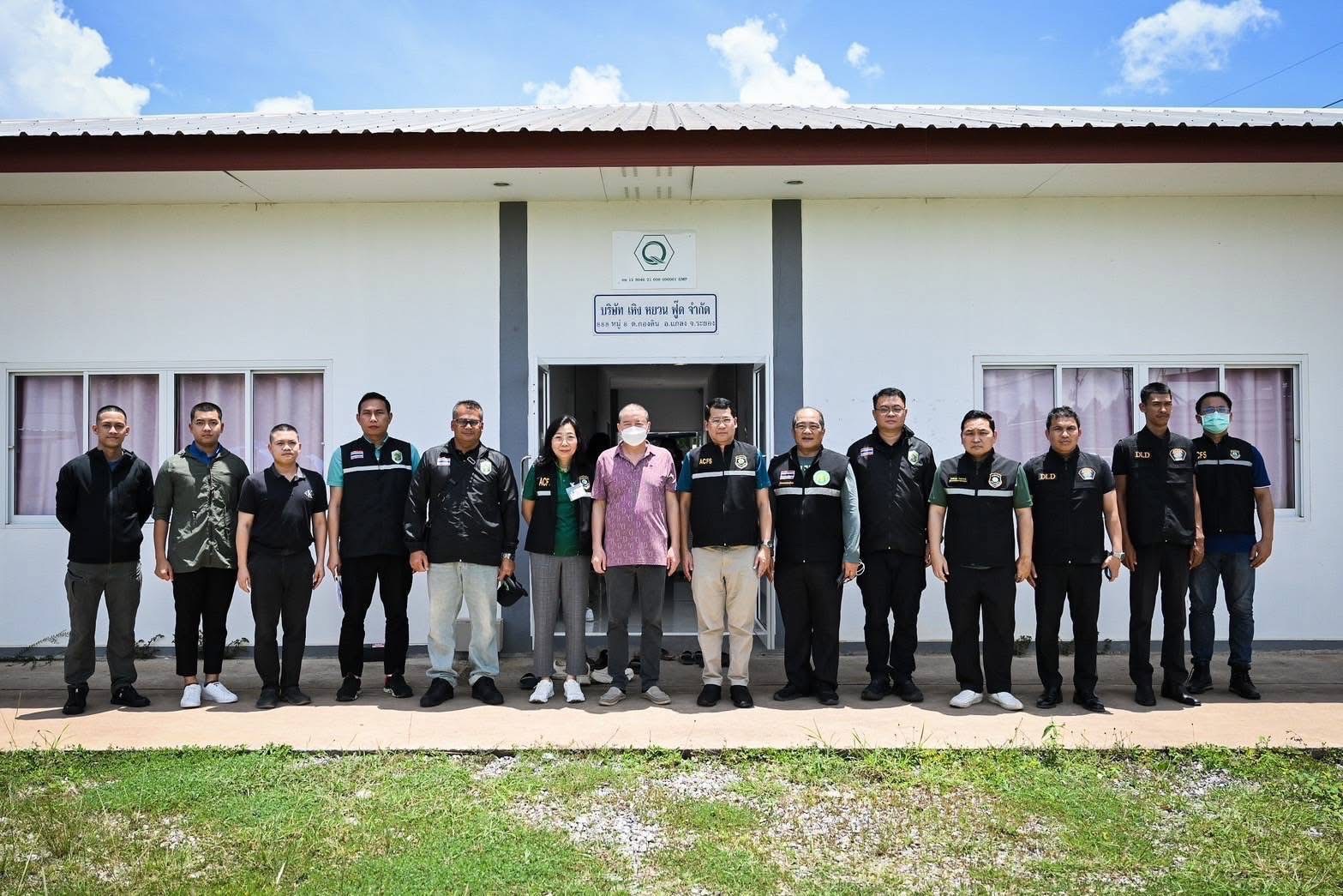 ด่วน “ฉก.พญานาคราช” พร้อมหน่วยงานที่เกี่ยวข้องร่วมลงพื้นที่สุ่มตรวจทุเรียนแช่เยือกแข็งในพื้นที่จังหวัดระยองอย่างเข้มข้น 5 S 13713412