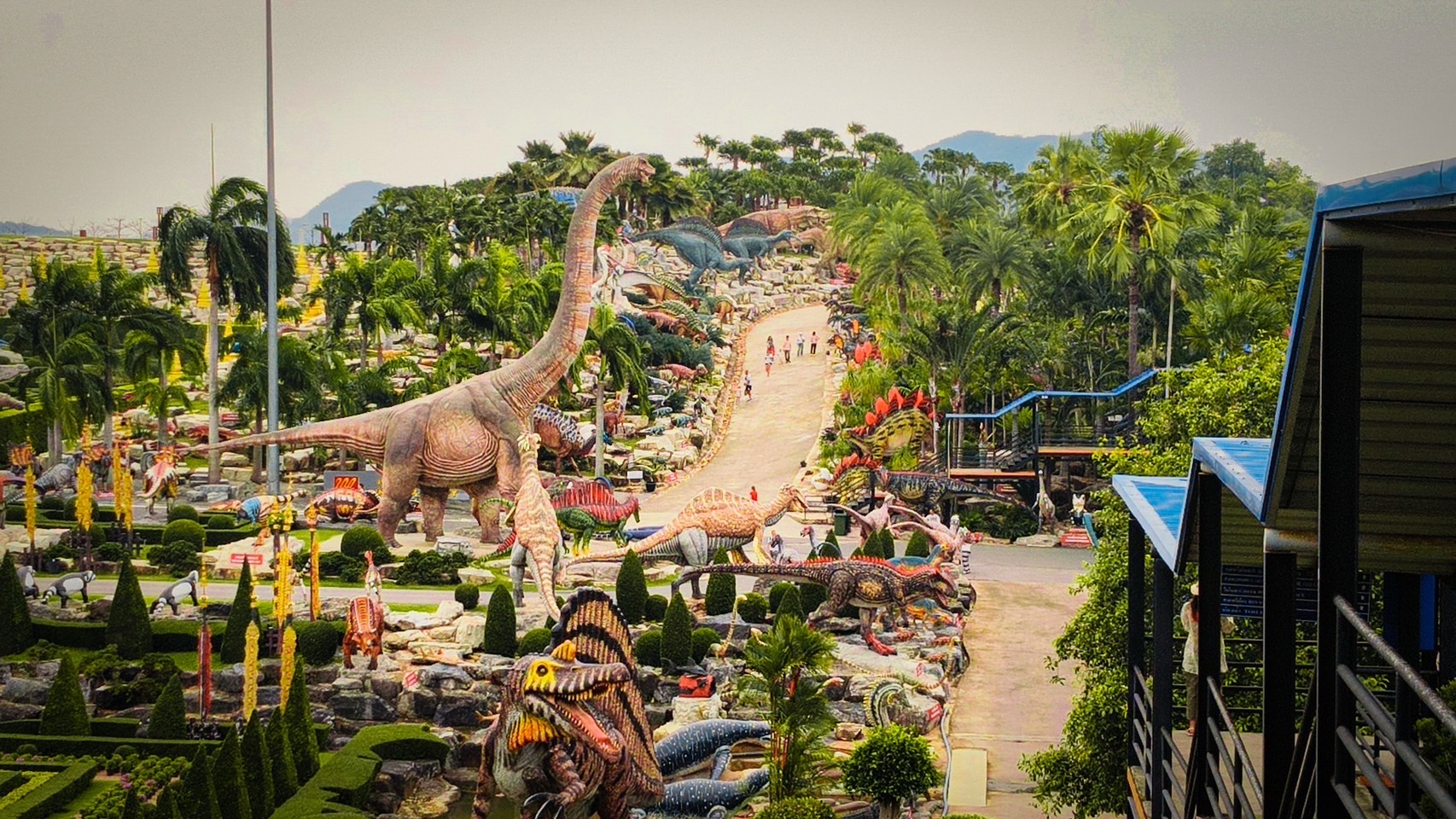 เที่ยวฟรีทั้งครอบครัว สวนนงนุชพัทยา จัดใหญ่ไฟกระพริบโปรสุดพิเศษ “ซื้อ 1 แถม 1”ตลอดเดือนมิถุนายน 2568 เท่านั้น 6 S 5022802