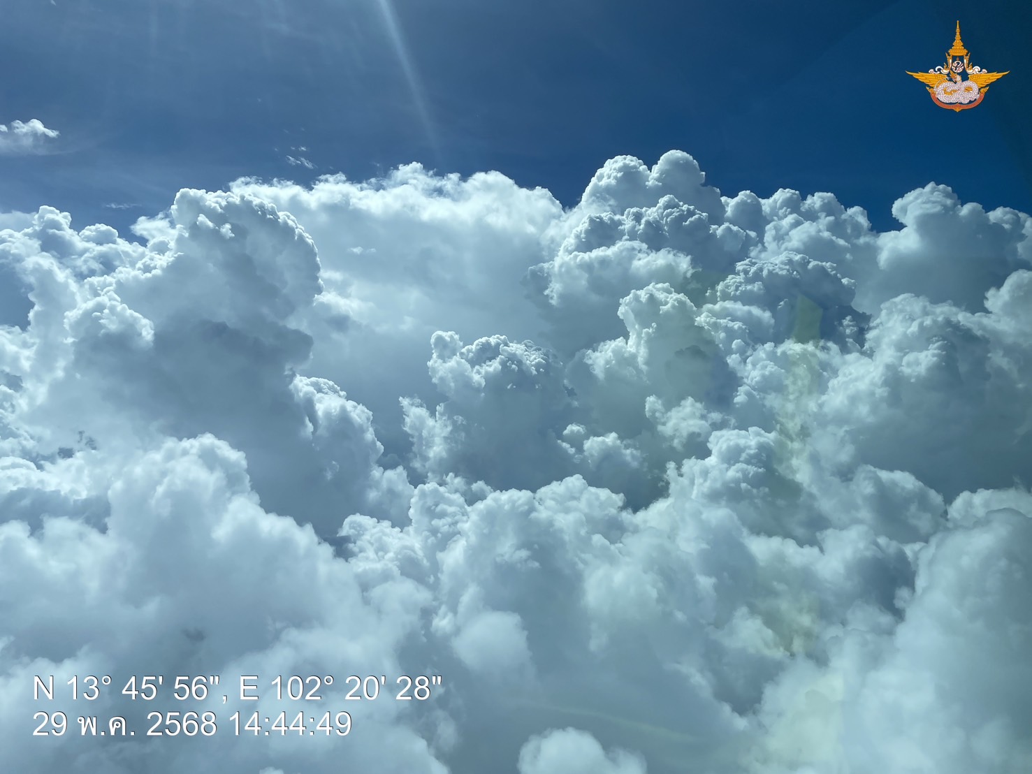 ฝนหลวงฯ เตรียมรับมือร่องลมมรสุม พร้อมสั่งปรับแผนเคลื่อนทัพเครื่องบิน ช่วยเหลือพื้นที่ประสบภัยแล้ง 4 S 55230520