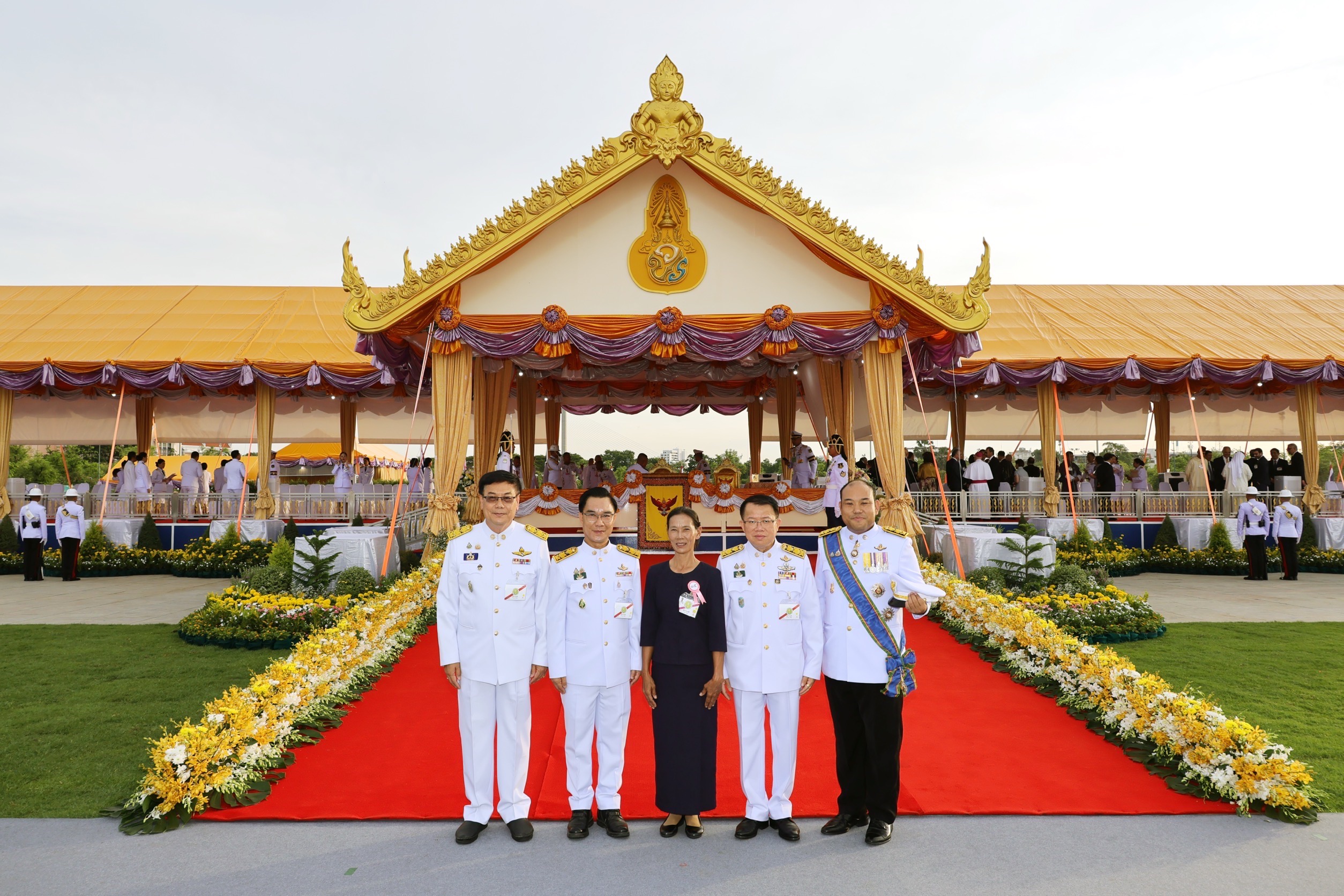 กรมพัฒนาที่ดิน เชิดชูเกษตรกรดีเด่น ปี 2568“หมอดินราตรี” ต้นแบบปลูกพืชอินทรีย์ผสมผสาน สู่วิถีเกษตรคาร์บอนต่ำ 11 S 81780793
