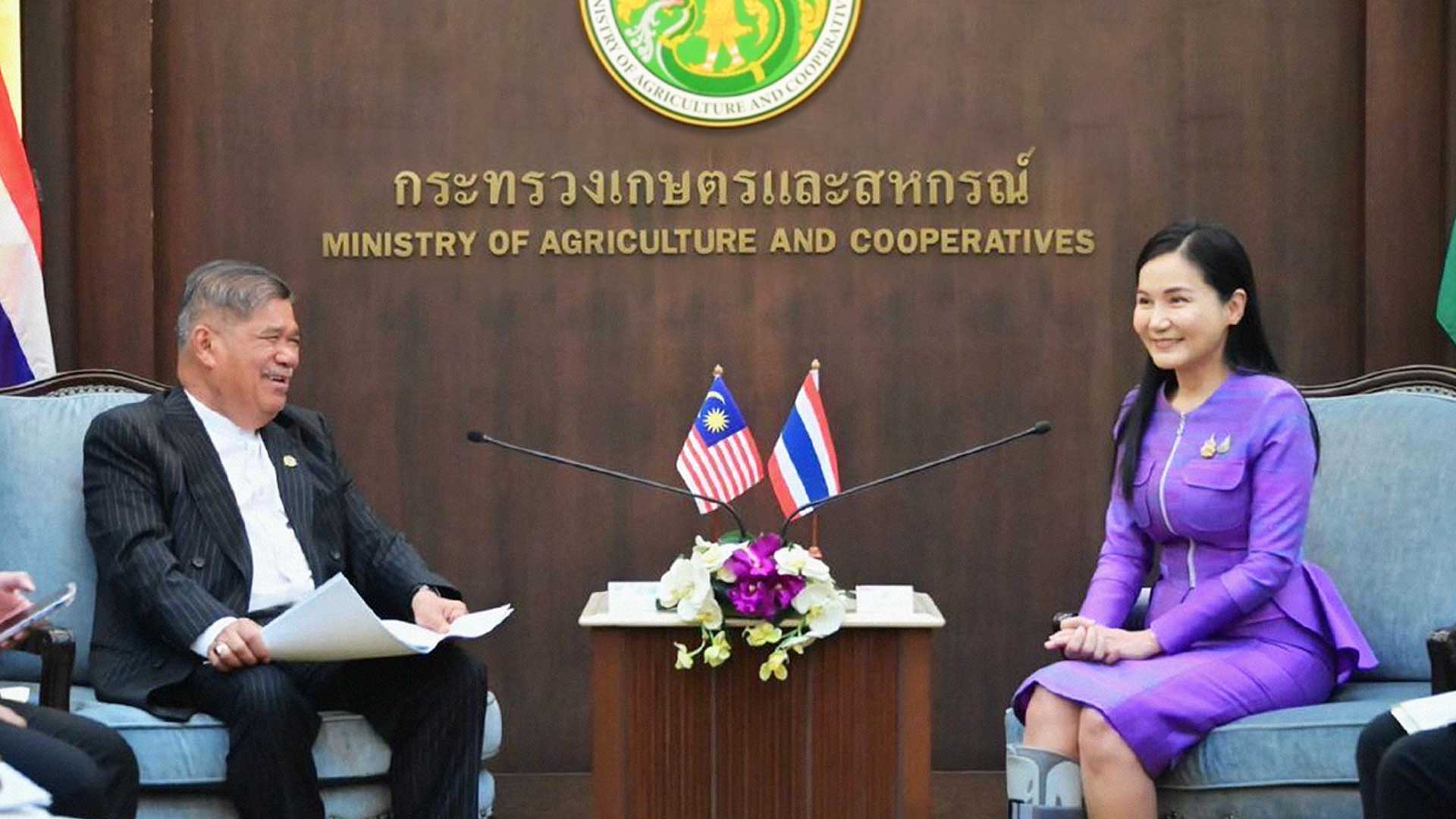 “รมว.นฤมล” หารือ รมว.เกษตรฯ มาเลเซีย ขับเคลื่อนความร่วมมือด้านเกษตรระหว่างกัน พร้อมผลักดันส่งออกสินค้าปศุสัตว์จากไทยไปมาเลเซีย 1 รมว.นฤมล2 5