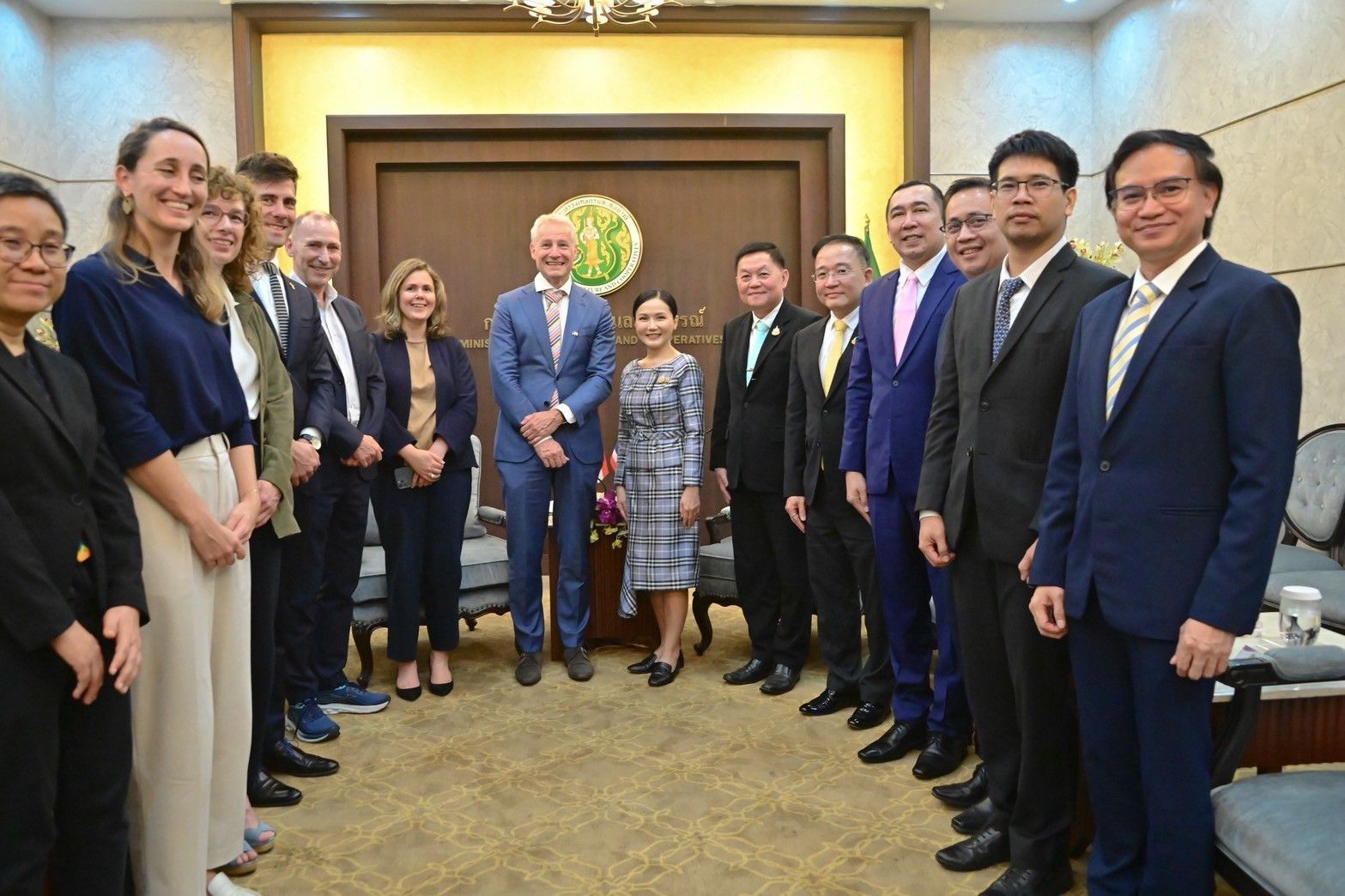 “รมว.นฤมล” ต้อนรับ รมต.ทรัพยากรน้ำฯเนเธอร์แลนด์ ผนึกกำลังเสริมแกร่งระบบจัดการน้ำให้ยั่งยืน เพื่อประโยชน์ของเกษตรกรไทย 6 1056996