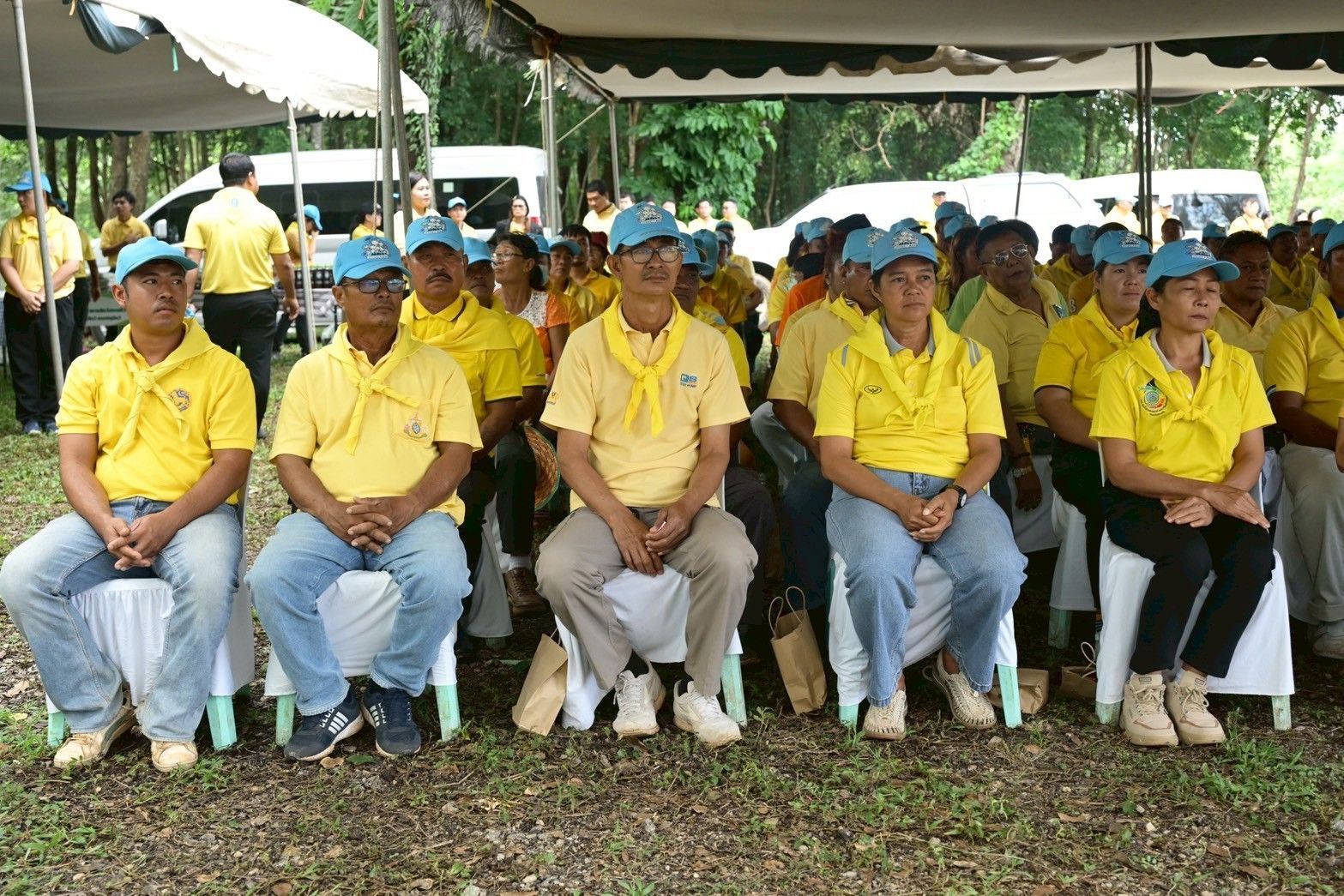 กระทรวงเกษตรและสหกรณ์ เปิดโครงการนำร่องการปลูกไผ่หนามเป็นรั้วธรรมชาติเสริมแนวคูกันช้าง เพื่อป้องกันช้างป่าบุกรุกเข้าพื้นที่ชุมชน พื้นที่การเกษตรในพื้นที่สระแก้ว เฉลิมพระเกียรติสมเด็จพระนางเจ้าฯ พระบรมราชินี 6 1059767