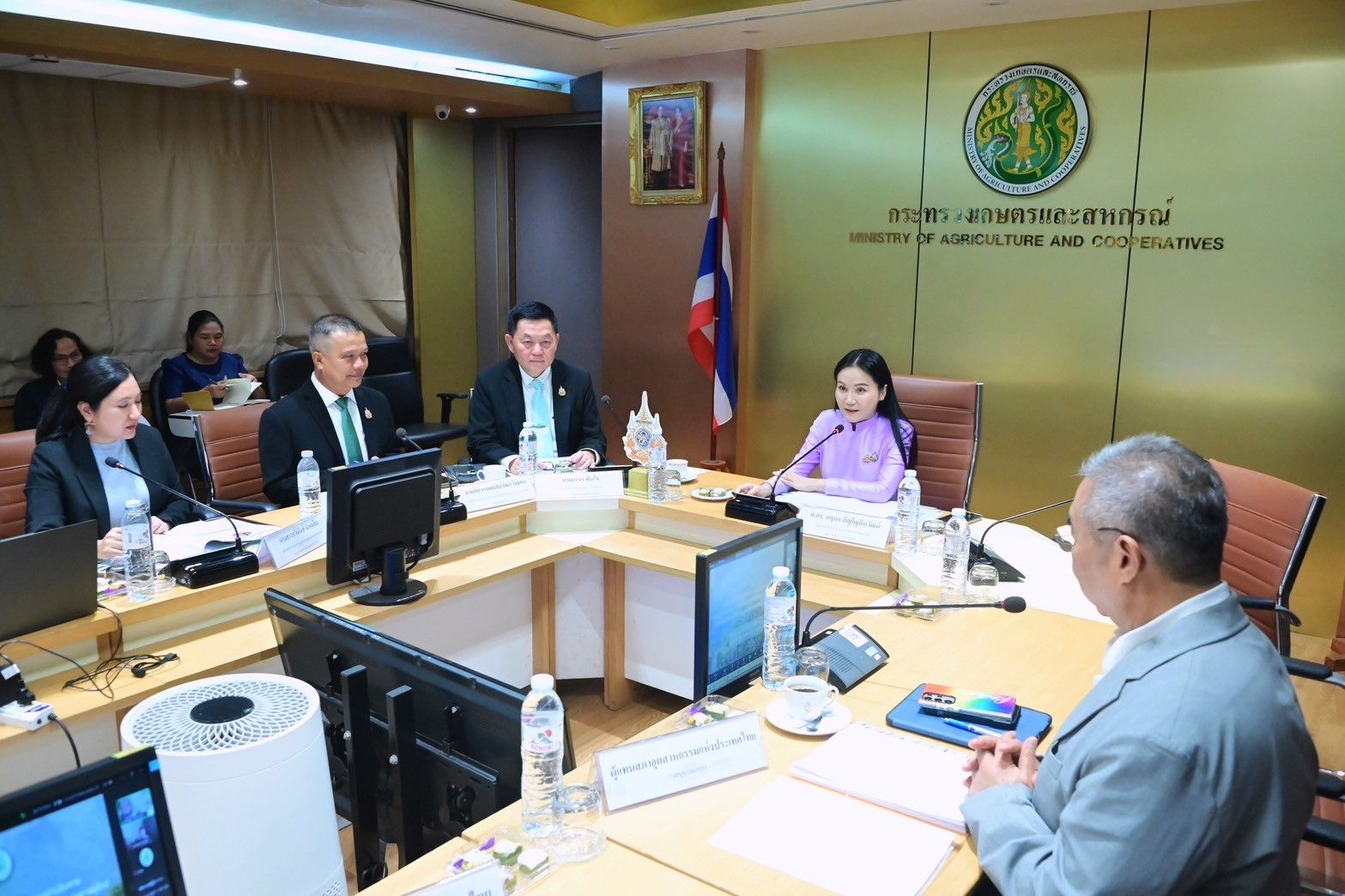 “รมว.นฤมล” ประชุมคณะอนุกรรมการฯ EUDR ตั้งเป้าผลักดันเกษตรกรไทยไม่รุกรานป่า รักษามาตรฐานกลุ่ม Low Risk พร้อมแต่งตั้งคณะทำงานฯ 4 ด้านหลัก เพื่อยกระดับเกษตรไทยในระดับสากล 6 1246381