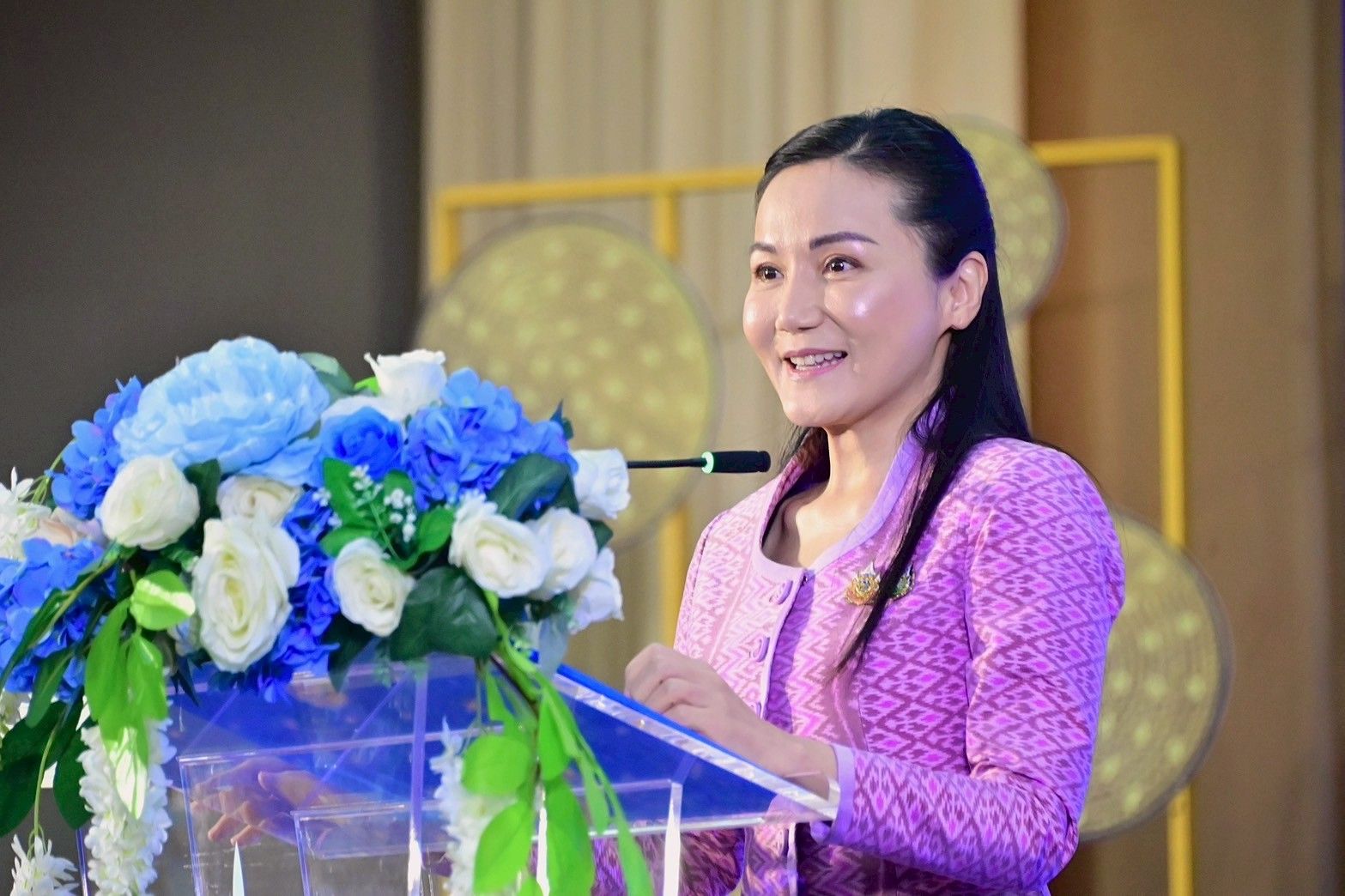 รมว.นฤมล สานงานต่อตามพระราชปณิธาน “พระพันปีหลวง” หนุนขยายอาชีพปลูกหม่อนเลี้ยงไหม ป้อนตลาดในประเทศ สร้างรายได้ให้เกษตรกร 2 1253131